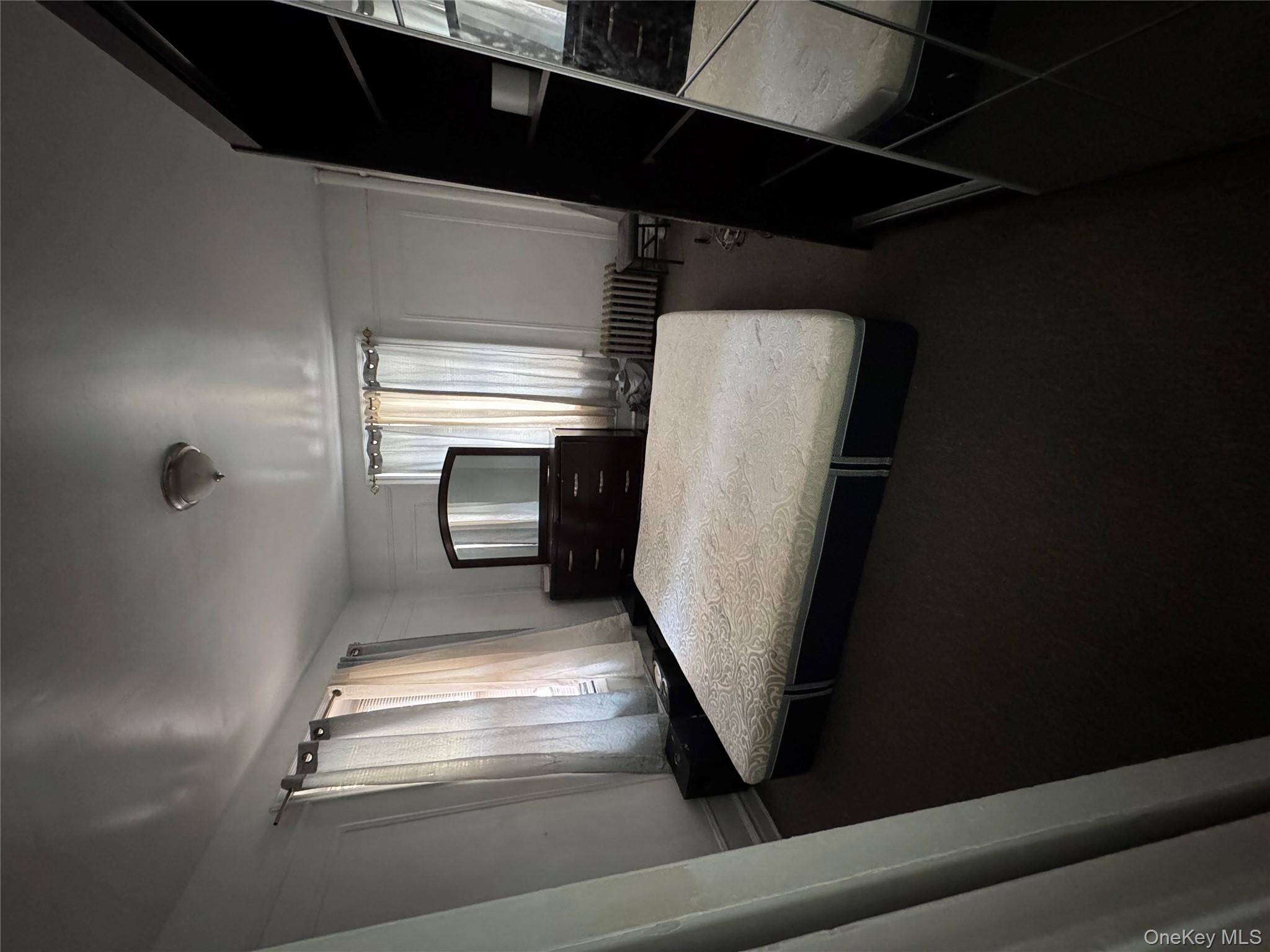 #8 photo, 2081 Cruger Avenue Cruger, Bronx , NY 10462