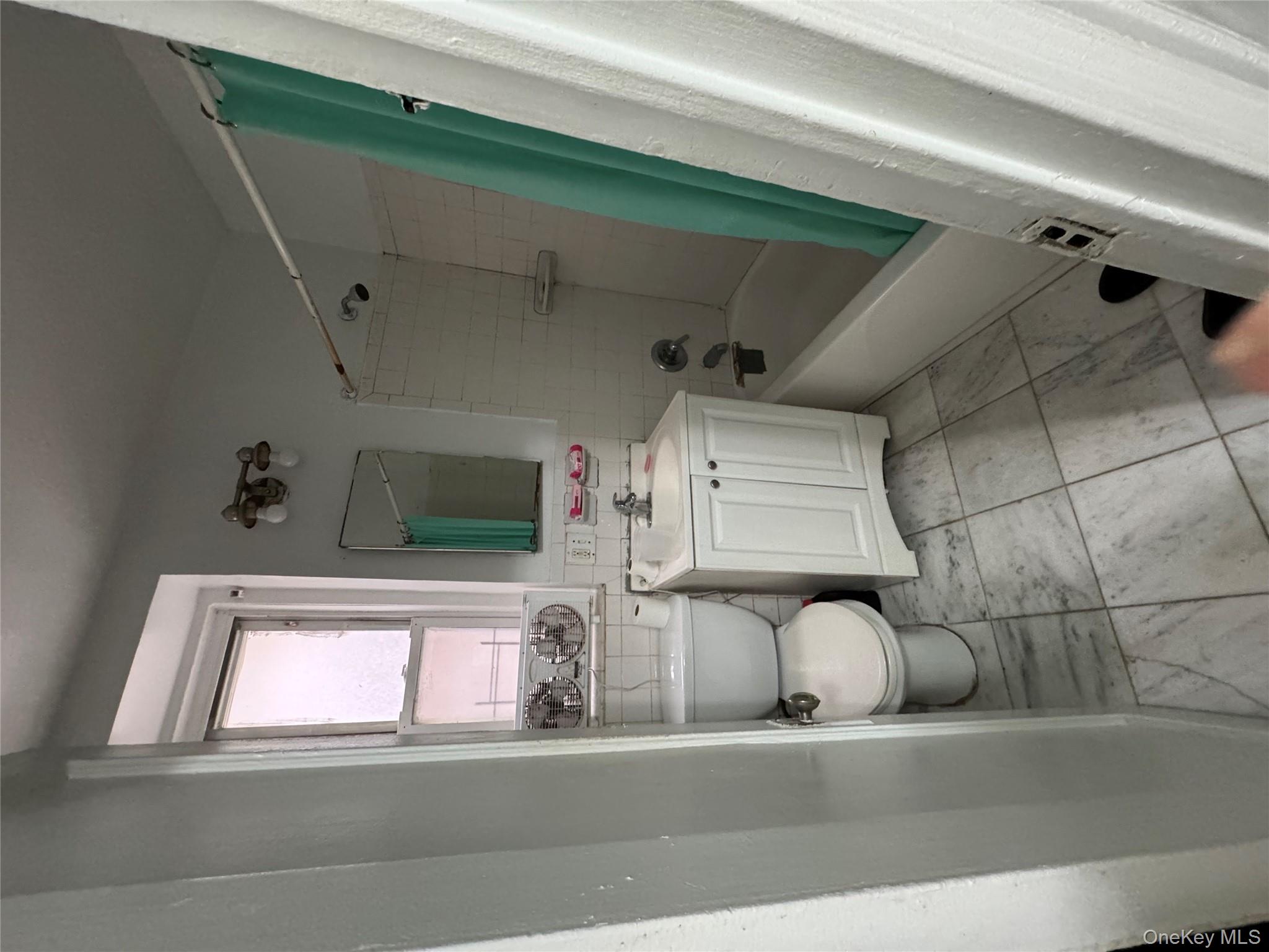 #9 photo, 2081 Cruger Avenue Cruger, Bronx , NY 10462