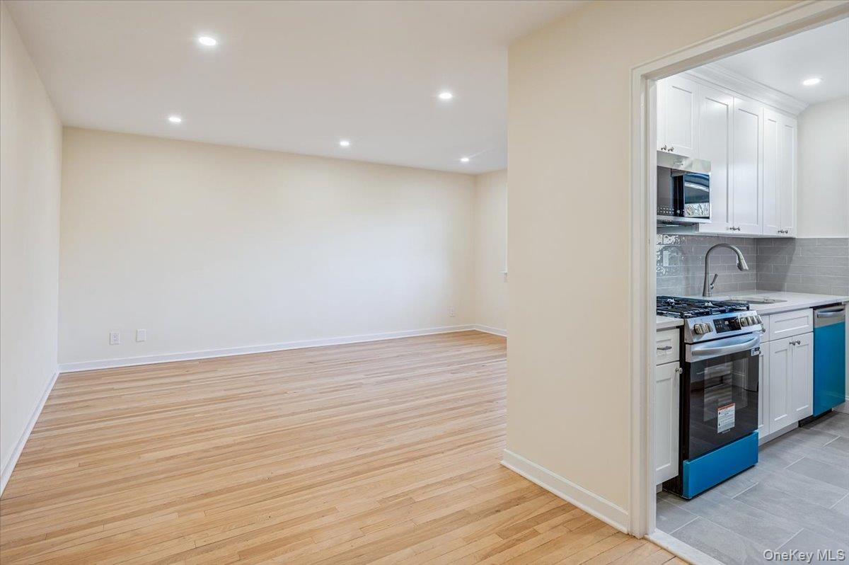 #2 photo, 154 Martling Avenue, Tarrytown , NY 10591