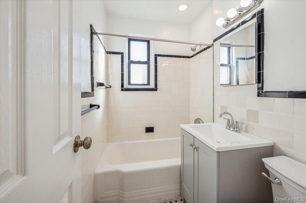 #9 photo, 154 Martling Avenue, Tarrytown , NY 10591