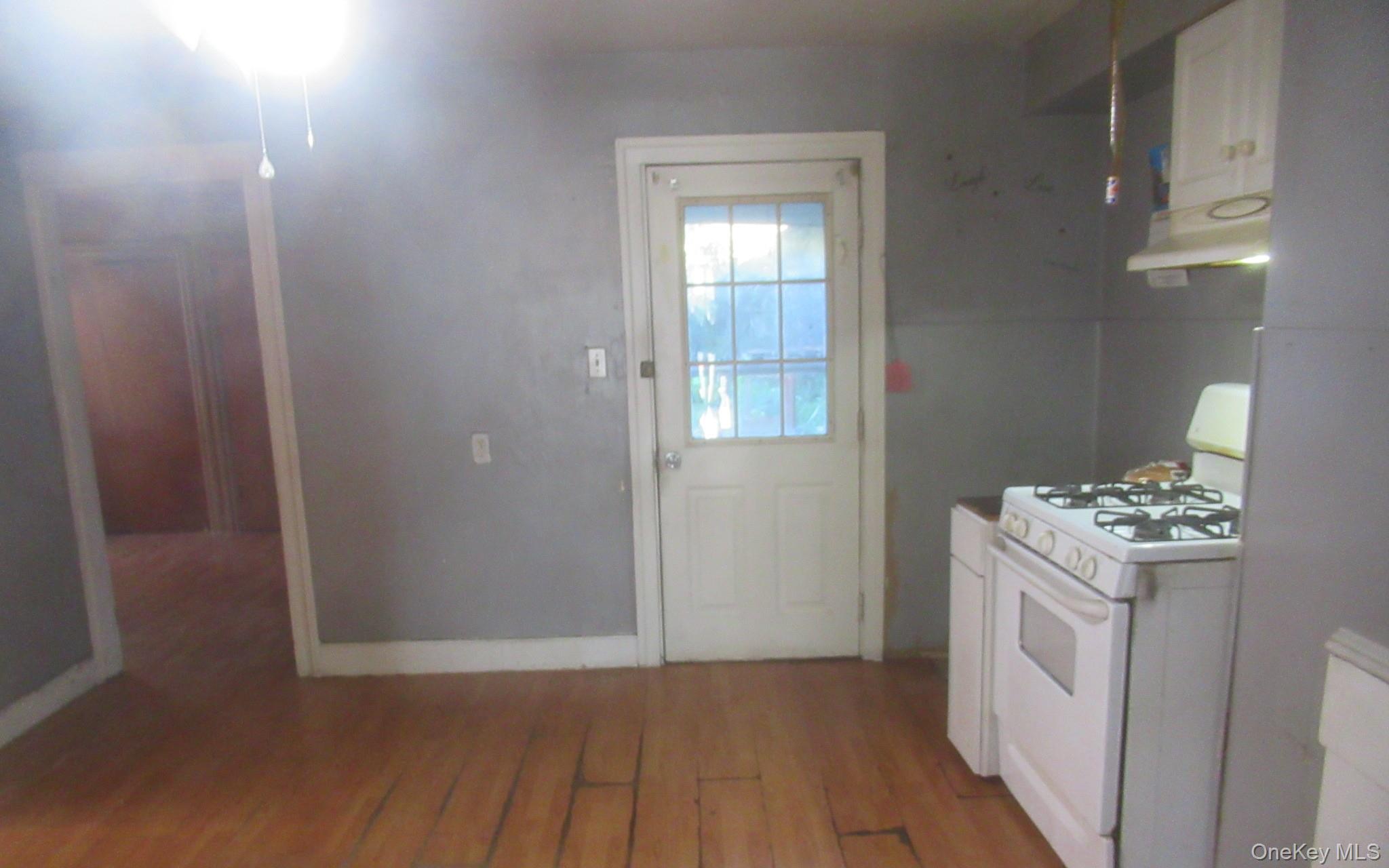 #3 photo, 29 Henry Street, Kingston , NY 12401