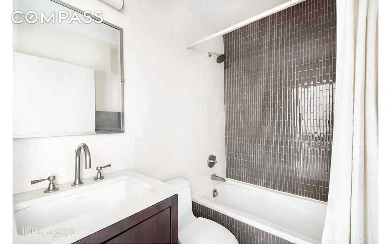 #9 photo, New York City, Midtown East , NY 10017