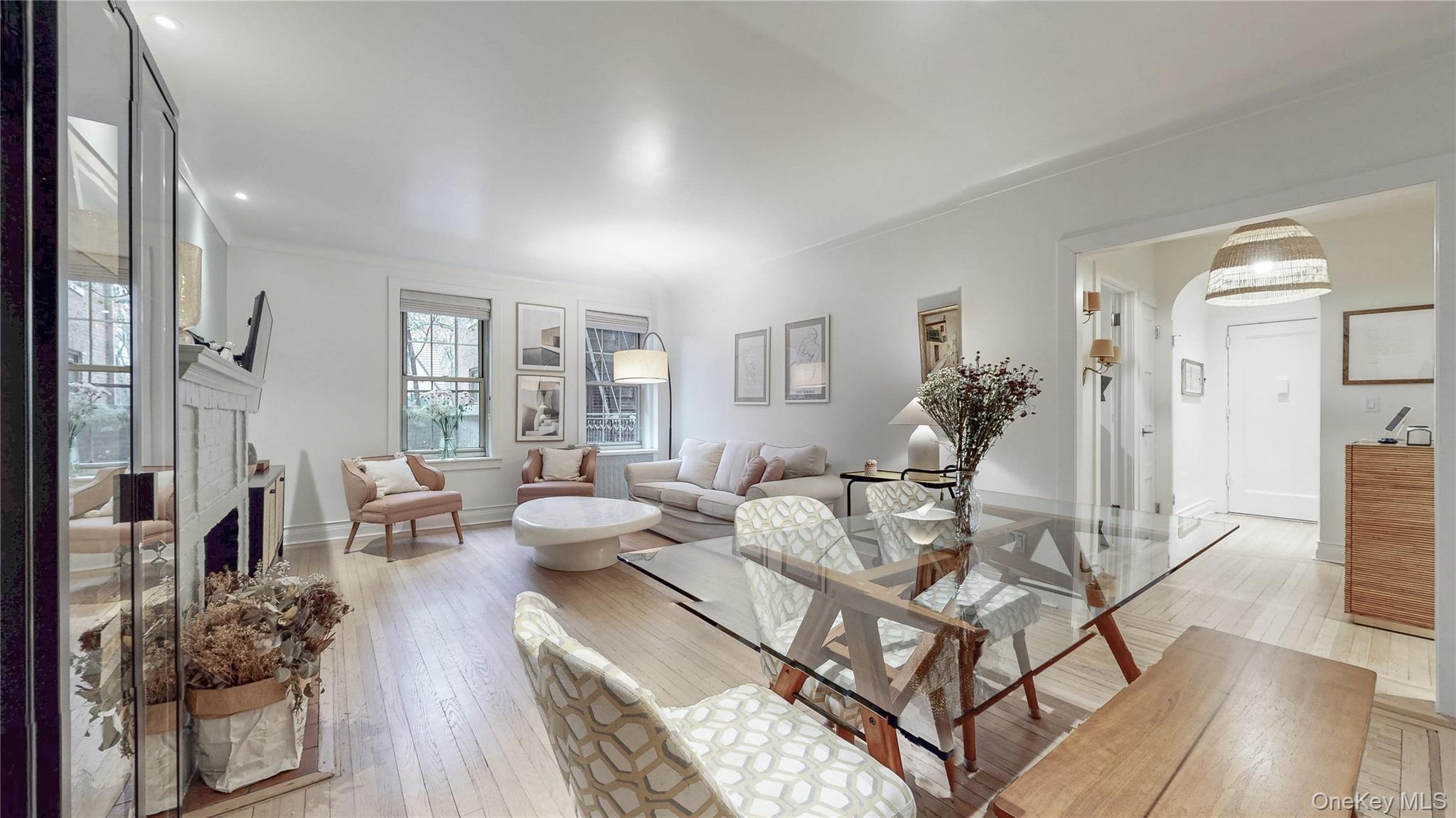 #11 photo, 150 Burns Street, Forest Hills , NY 11375