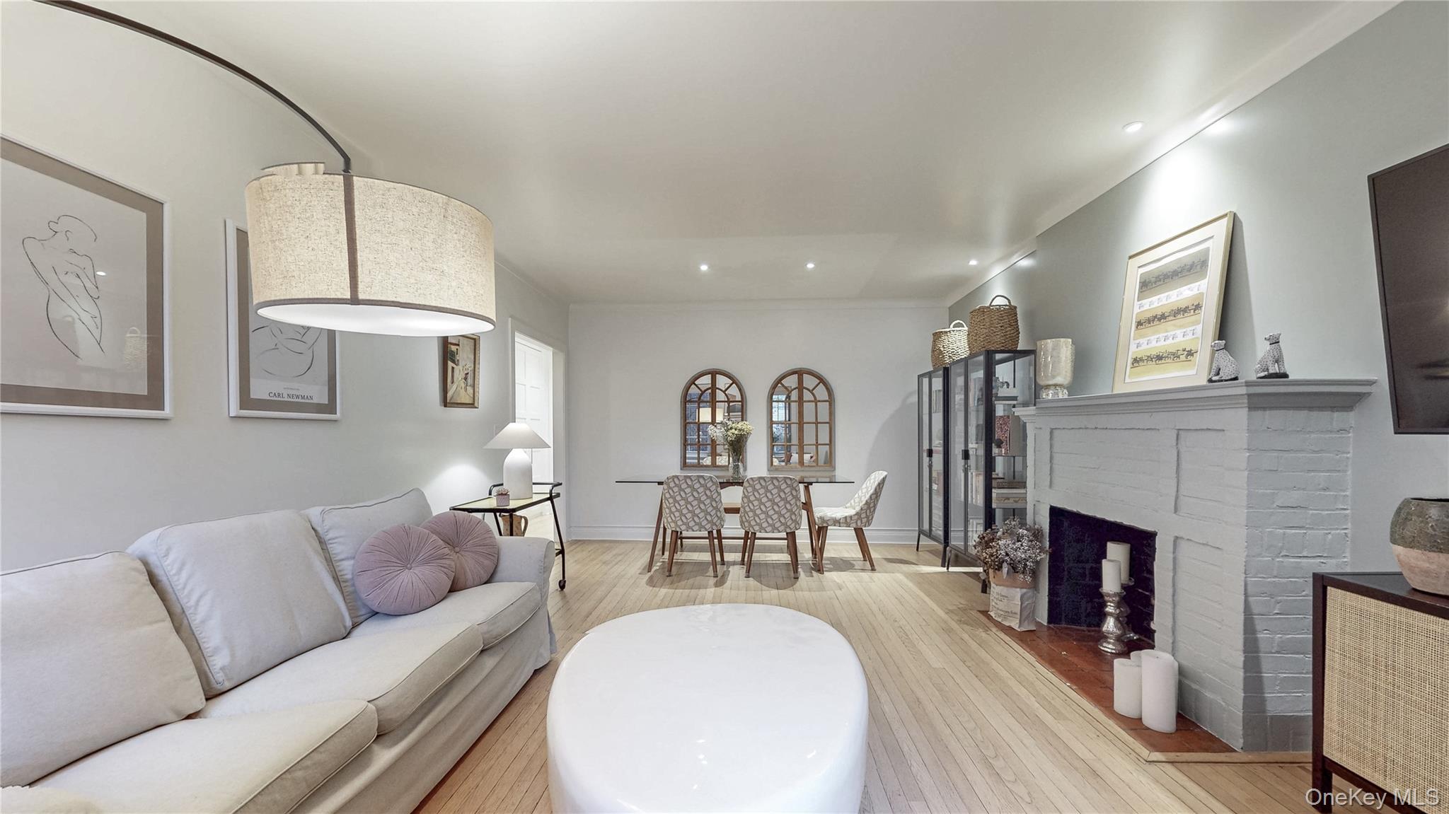 #12 photo, 150 Burns Street, Forest Hills , NY 11375