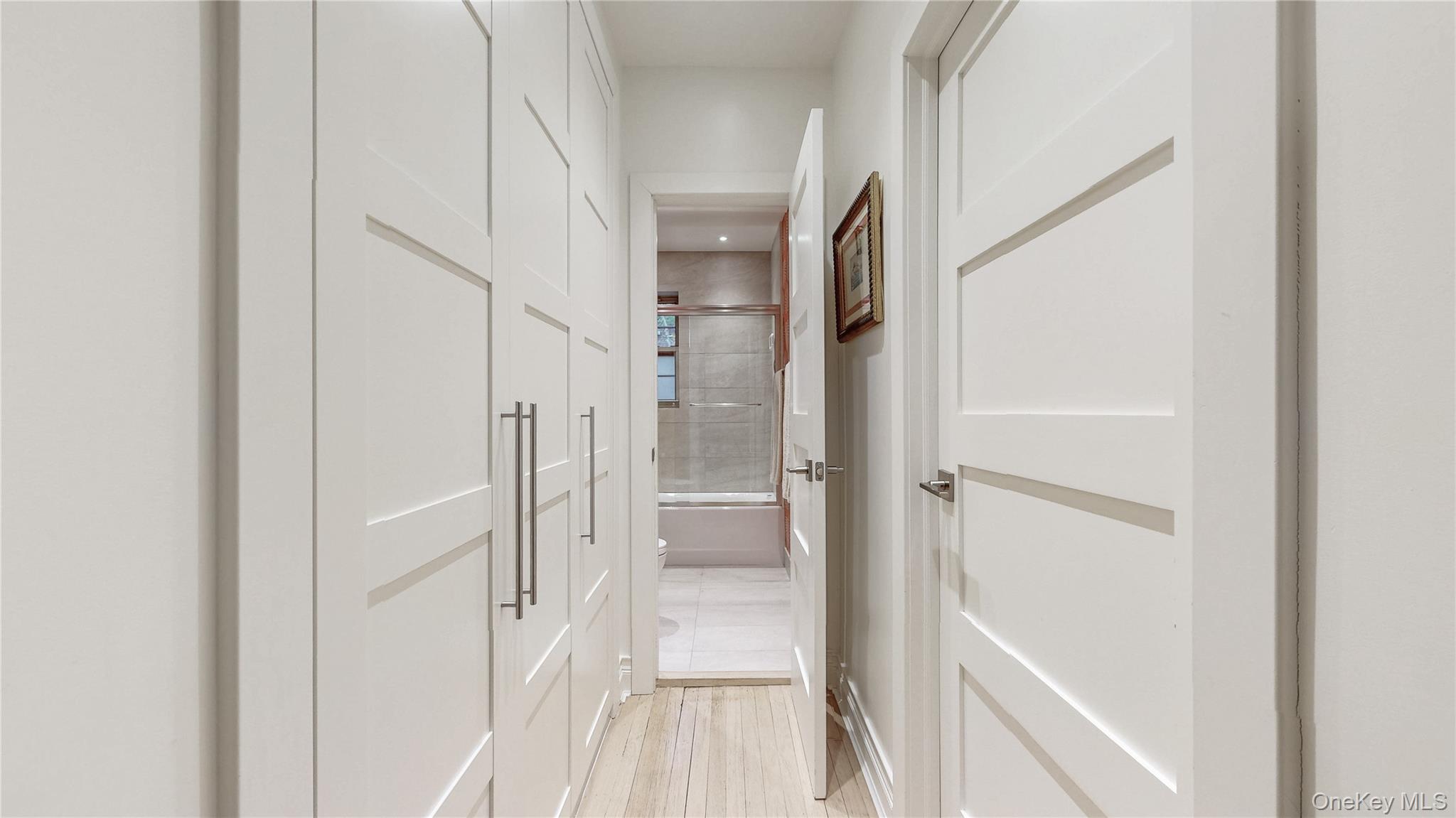 #19 photo, 150 Burns Street, Forest Hills , NY 11375