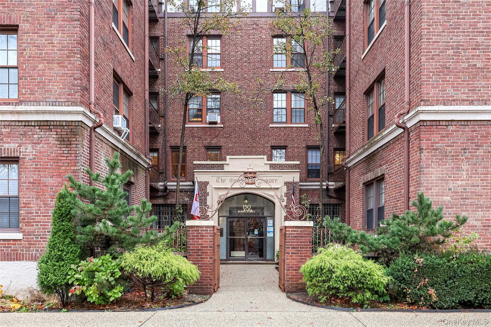 #2 photo, 150 Burns Street, Forest Hills , NY 11375