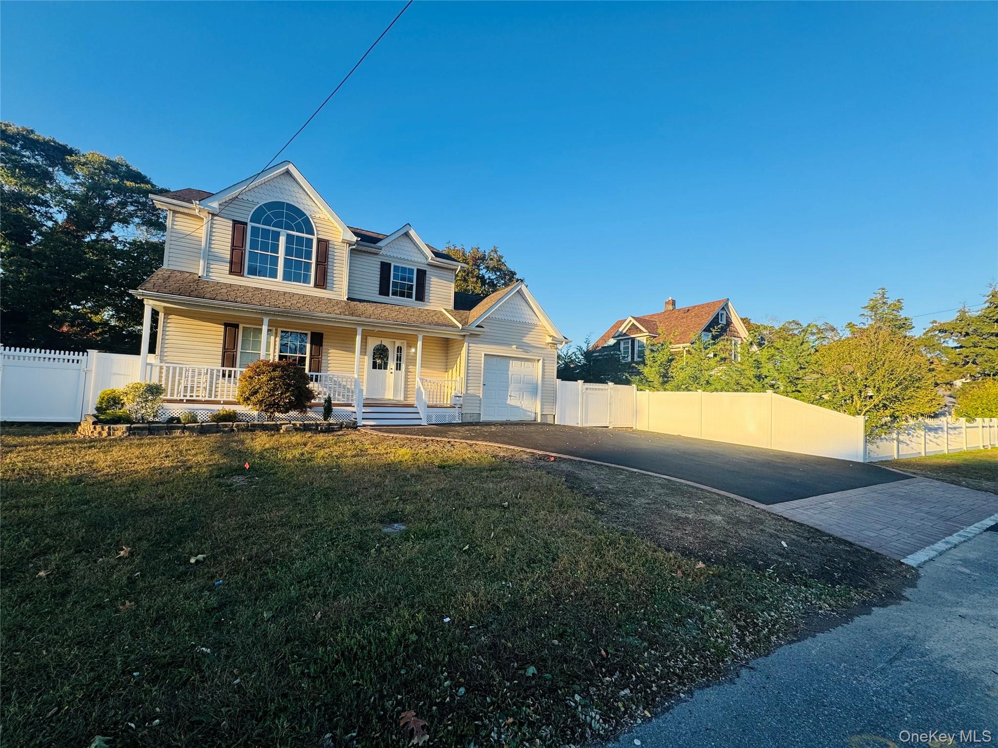 #1 photo, 11 Elm Street, Islip , NY 11751