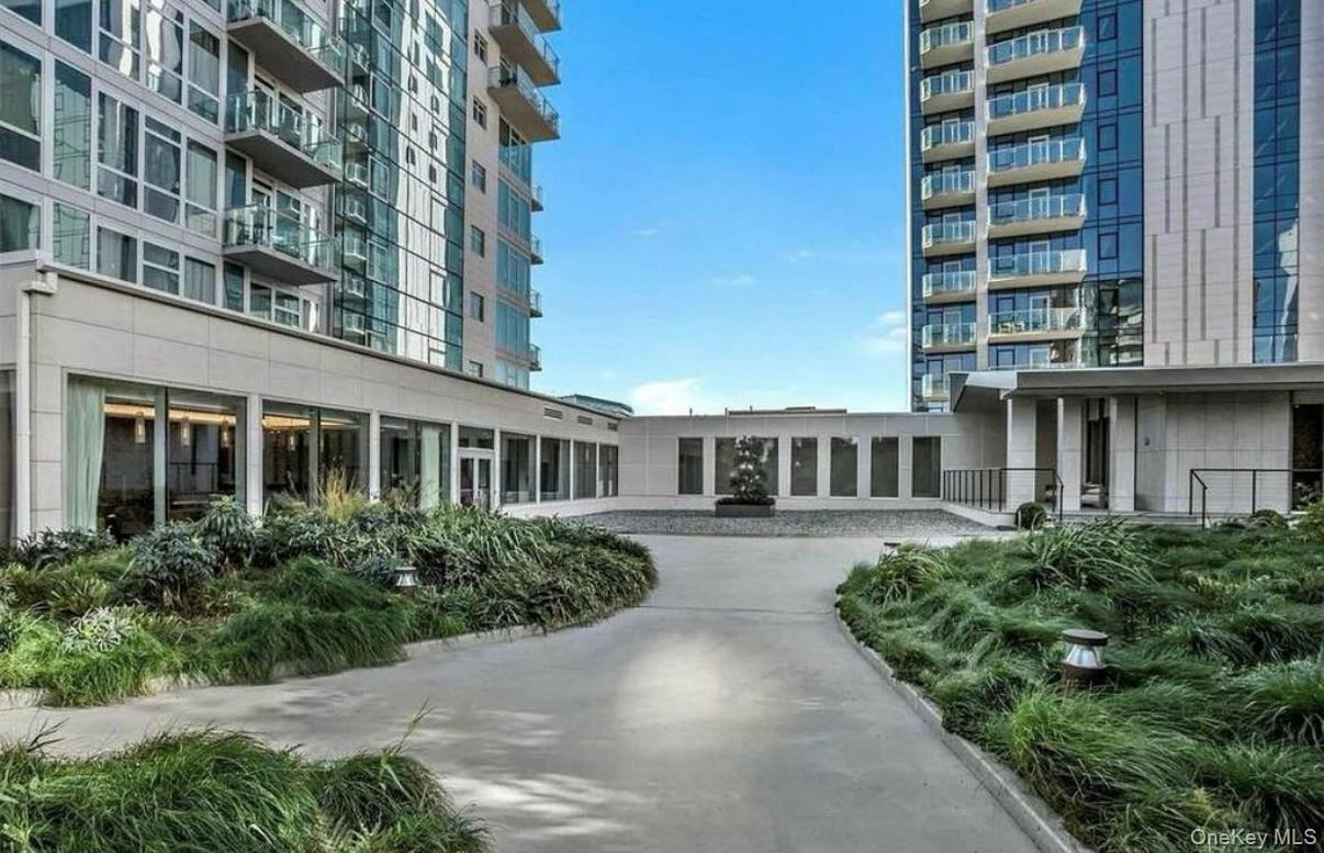 #8 photo, 13327 39th Avenue, Flushing , NY 11354