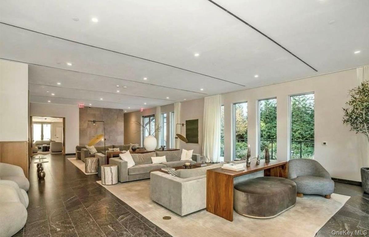 #9 photo, 13327 39th Avenue, Flushing , NY 11354