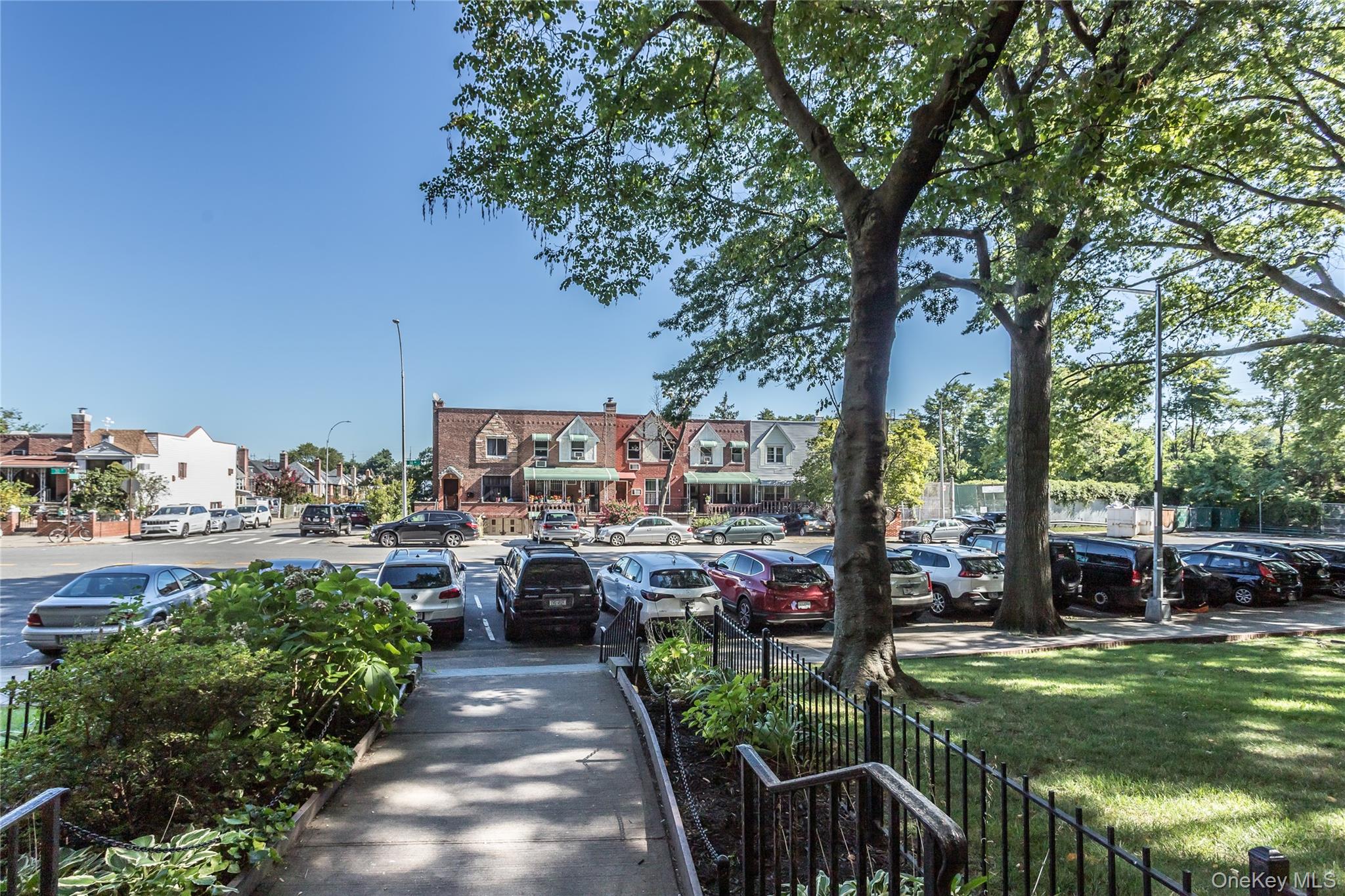 #20 photo, 51-28 30 Avenue, Woodside , NY 11377