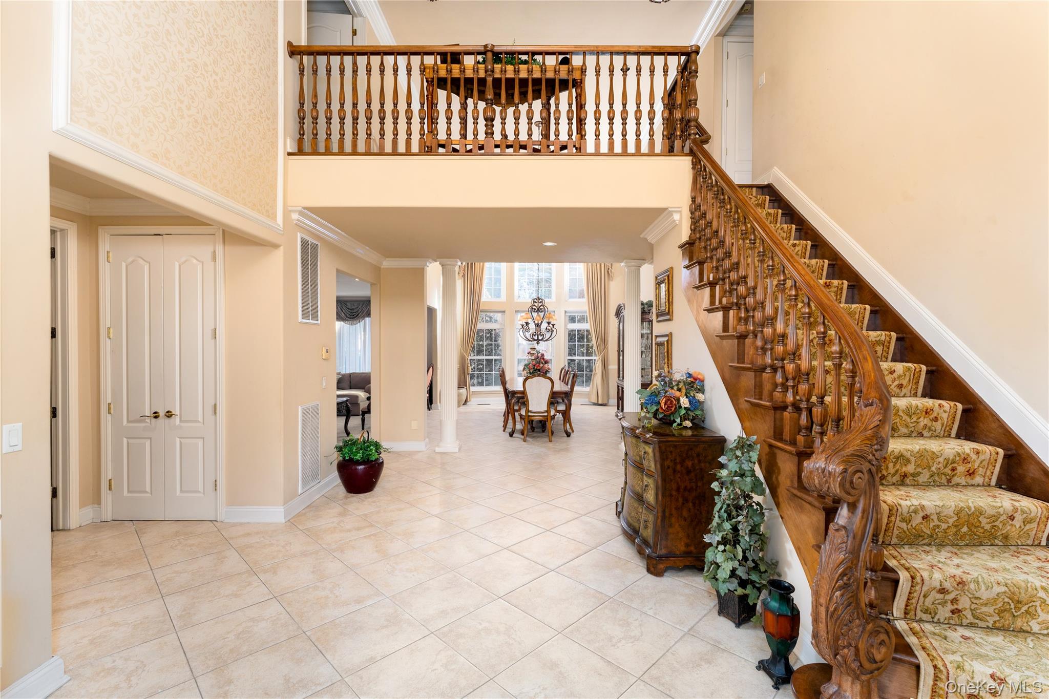 #8 photo, 19 Hamlet Woods Drive, Saint James , NY 11780