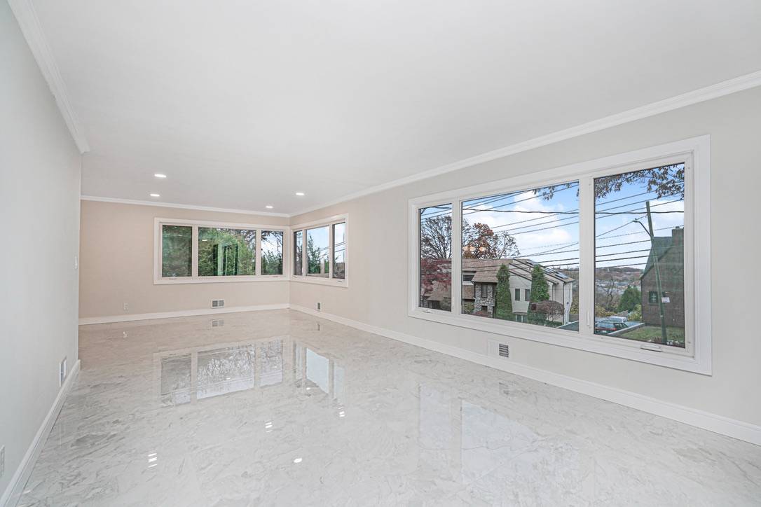 #19 photo, 113 Longview Road, Staten Island , NY 10304