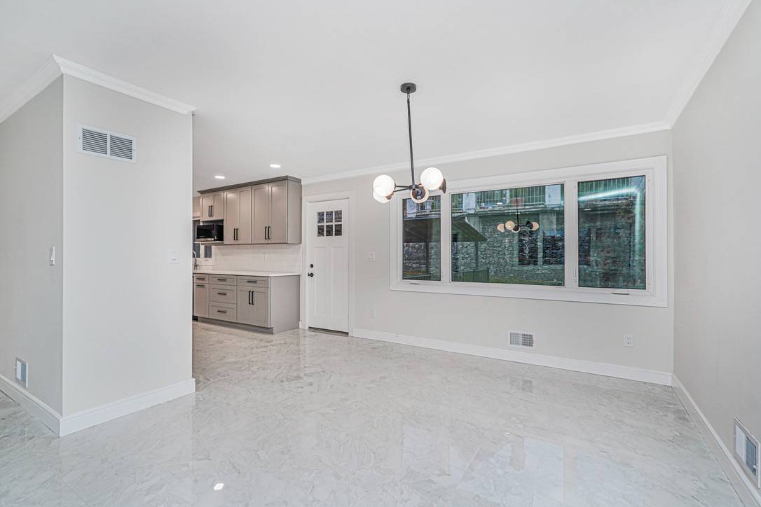 #23 photo, 113 Longview Road, Staten Island , NY 10304