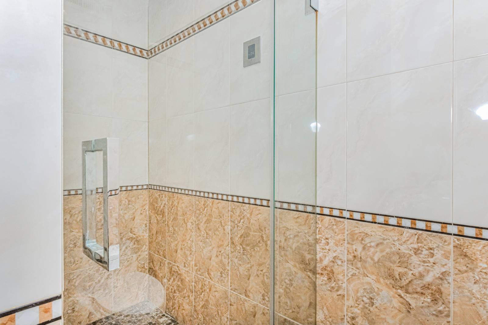 #16 photo, 3116 Emmons Ave, #4, Sheepshead Bay , NY 11235