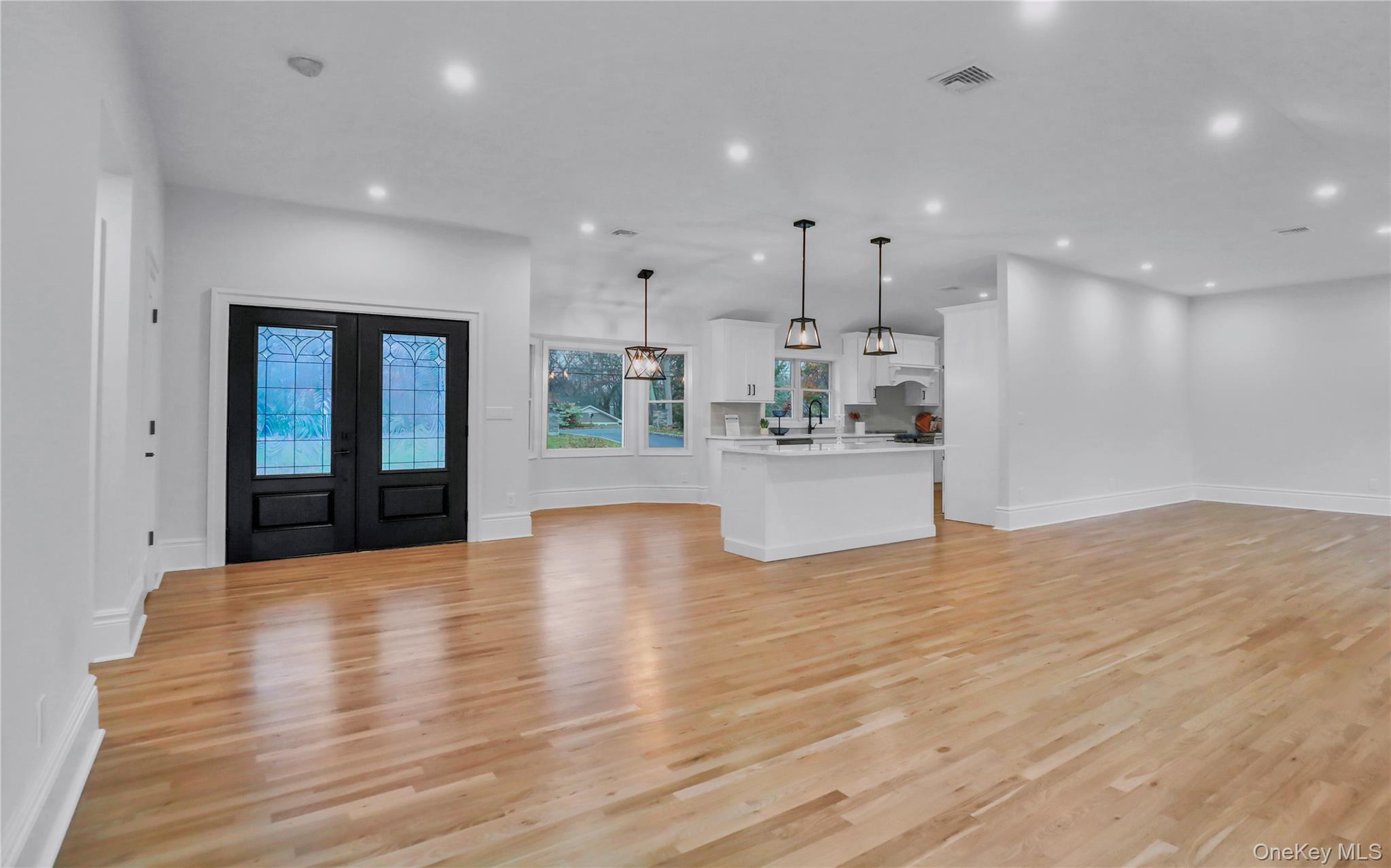 #3 photo, 9 Susan Lane, Dix Hills , NY 11746