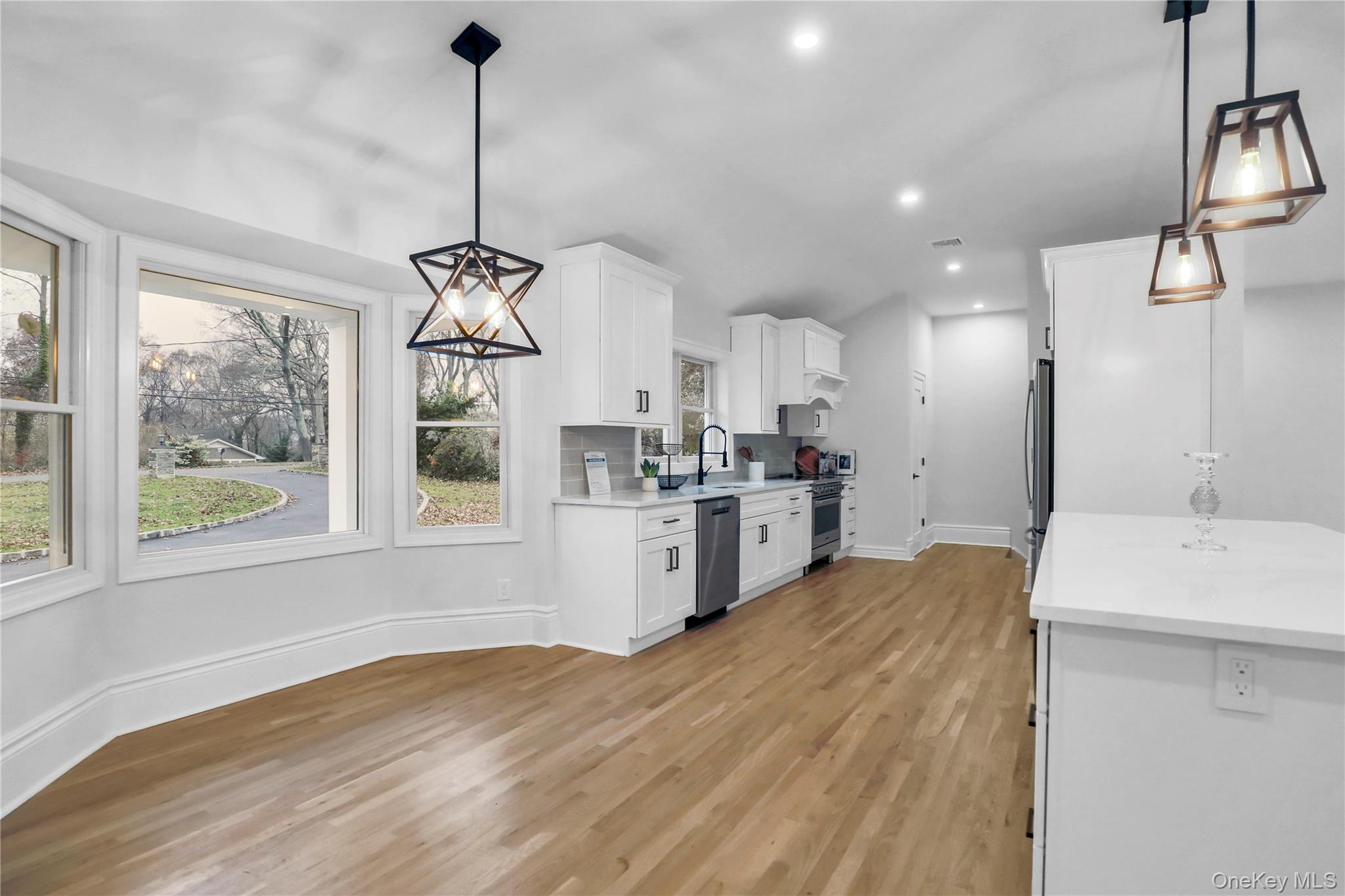 #6 photo, 9 Susan Lane, Dix Hills , NY 11746