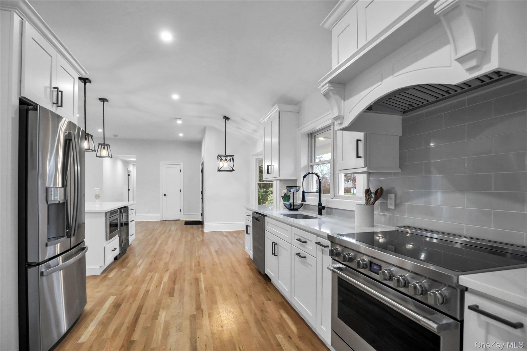 #7 photo, 9 Susan Lane, Dix Hills , NY 11746