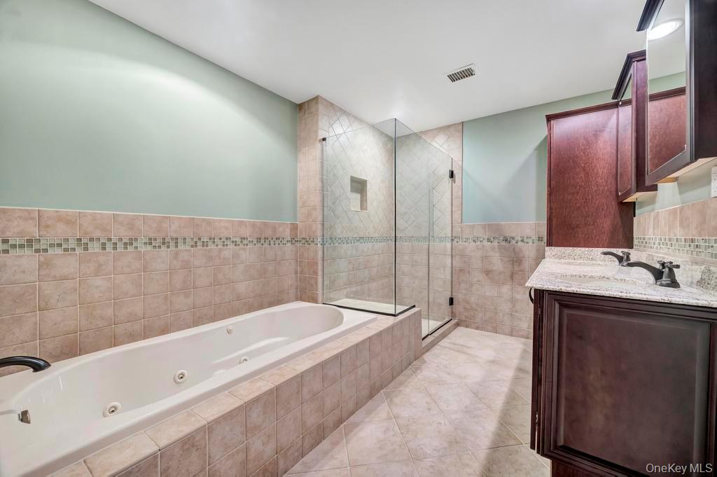 #17 photo, 173 North Lane, Smithtown , NY 11787