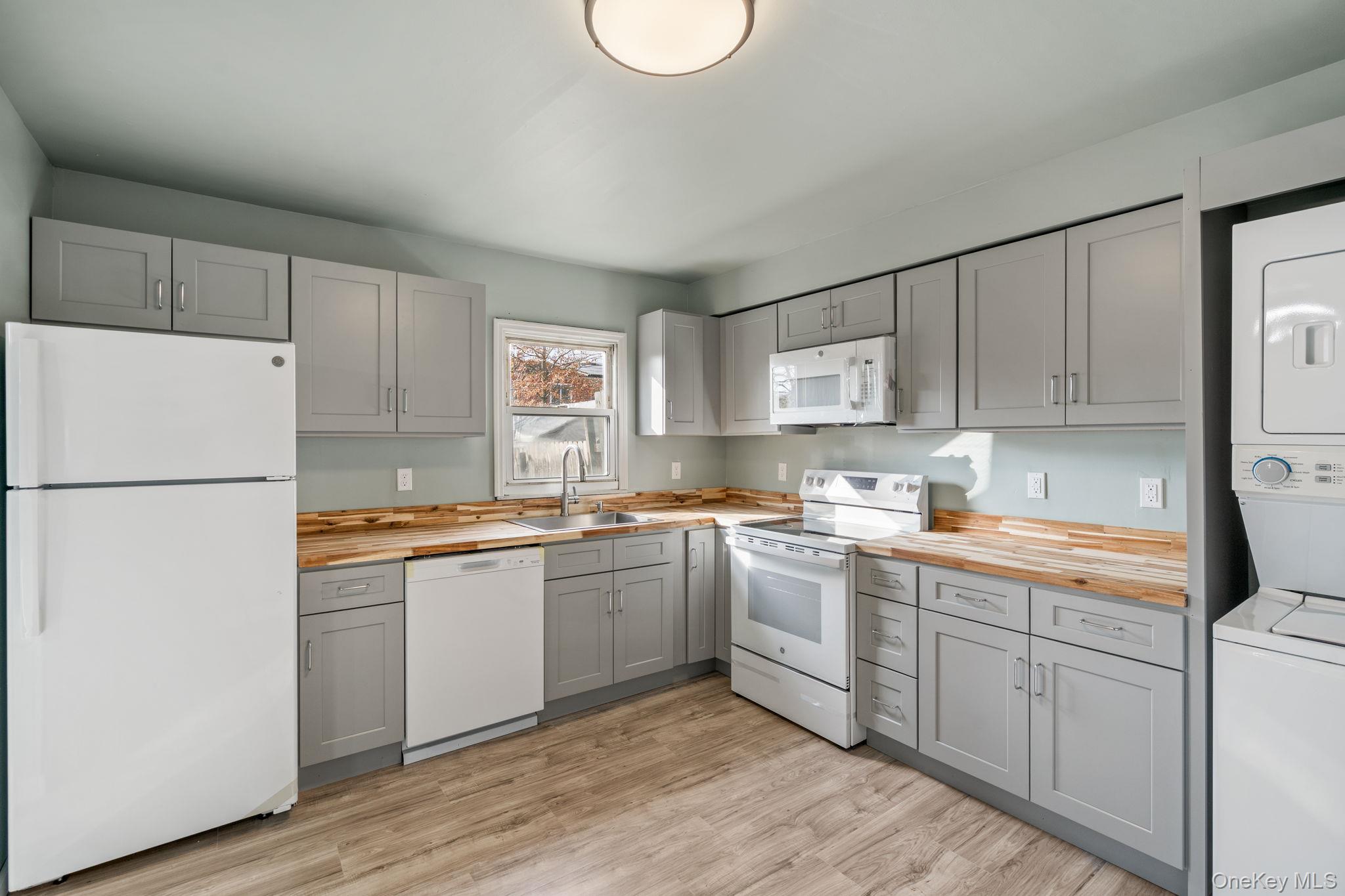 #8 photo, 4 Palmer Court, Maybrook , NY 12543