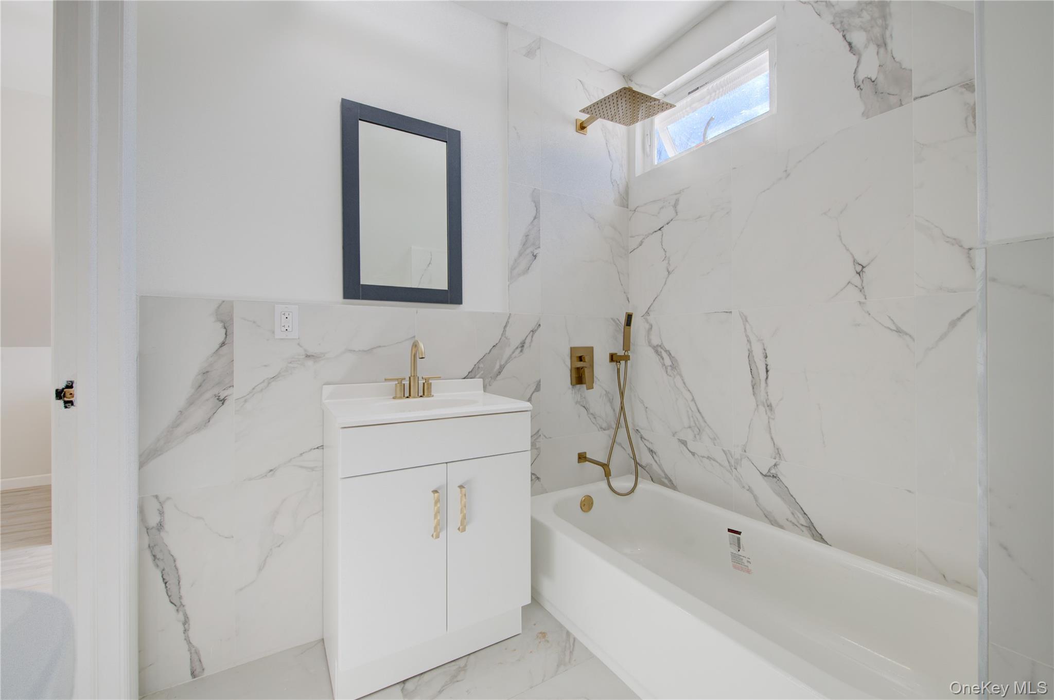 #10 photo, 330 E 198th Street, Bronx , NY 10458