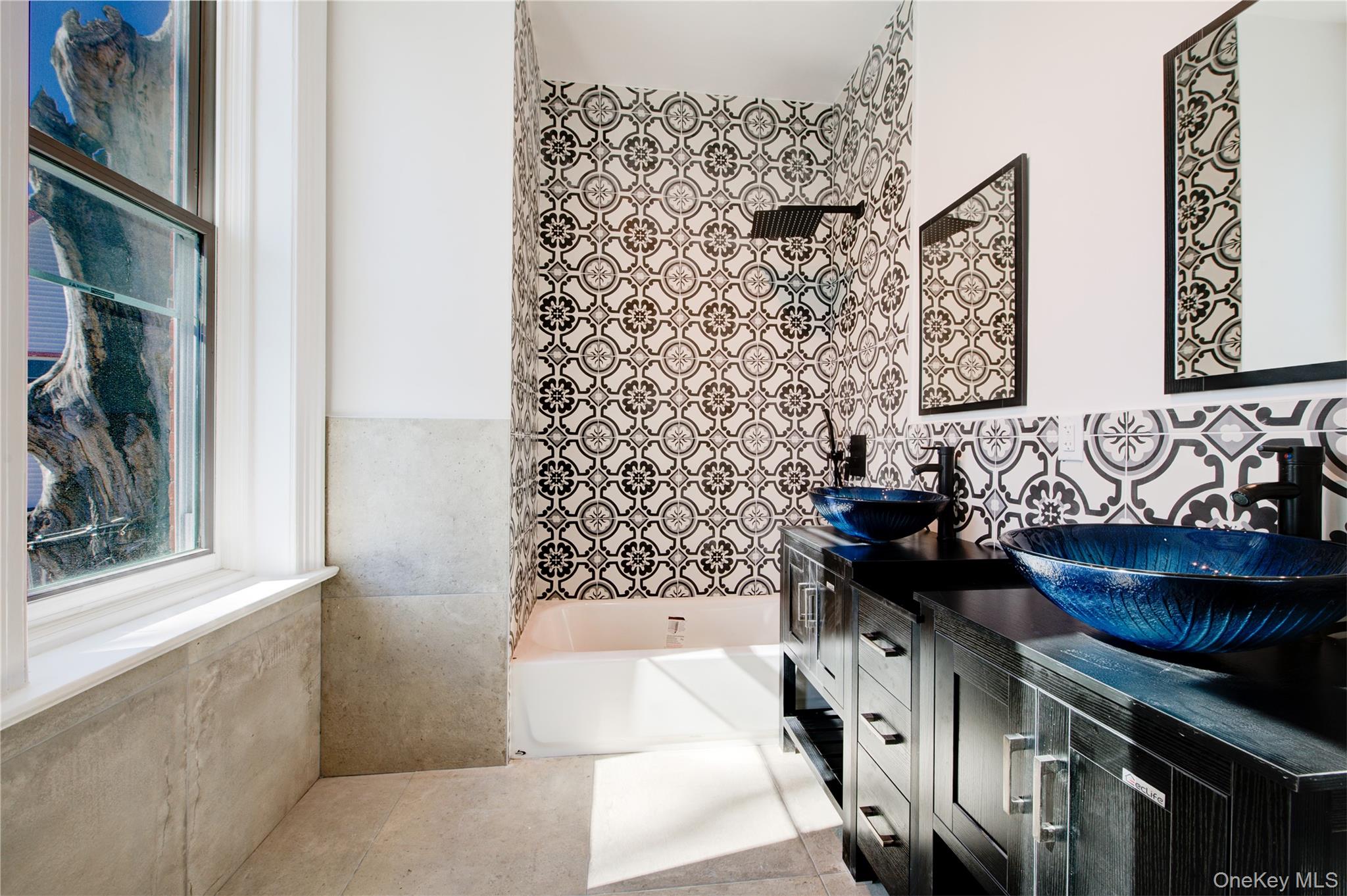 #11 photo, 330 E 198th Street, Bronx , NY 10458