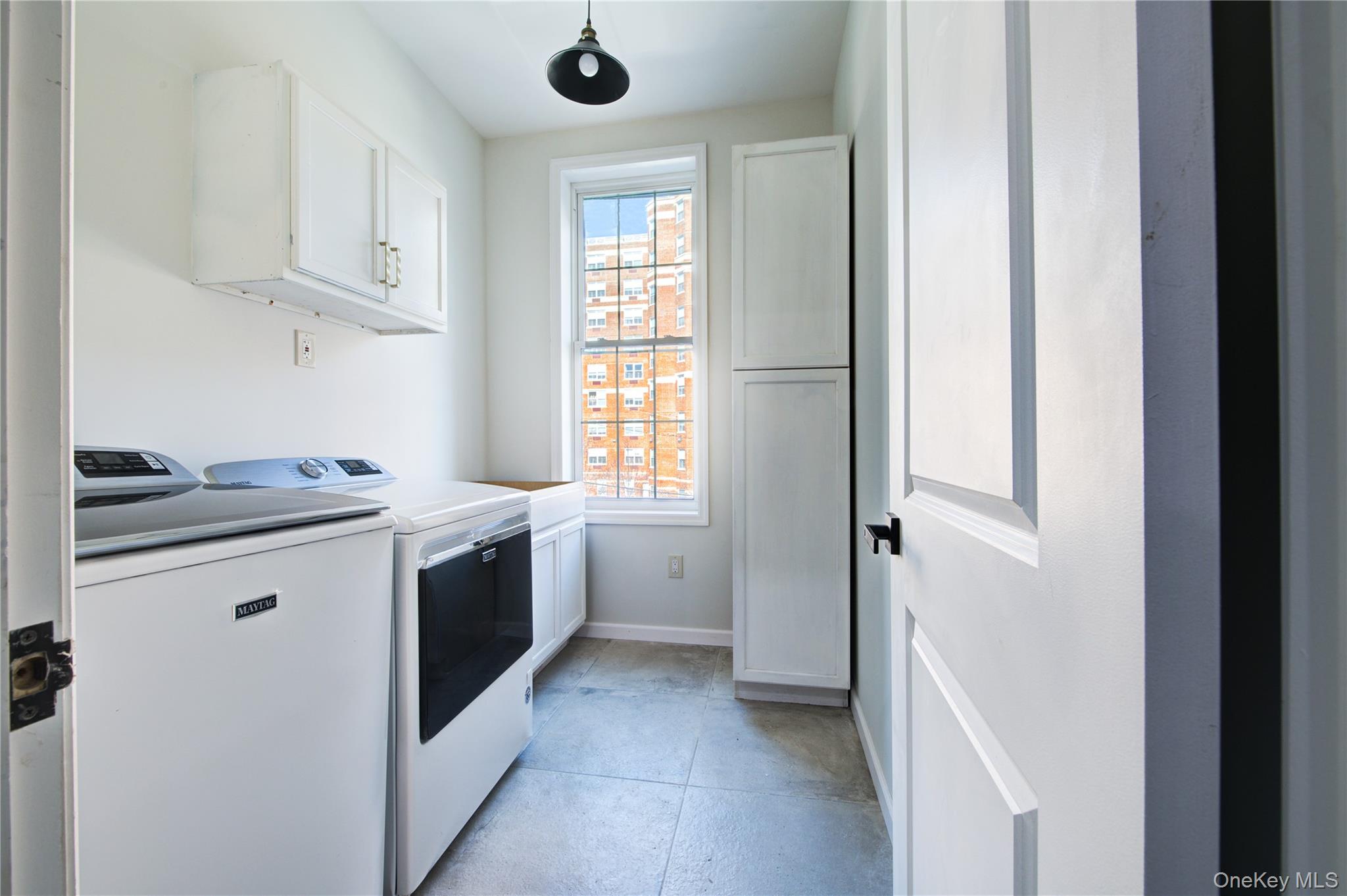 #16 photo, 330 E 198th Street, Bronx , NY 10458