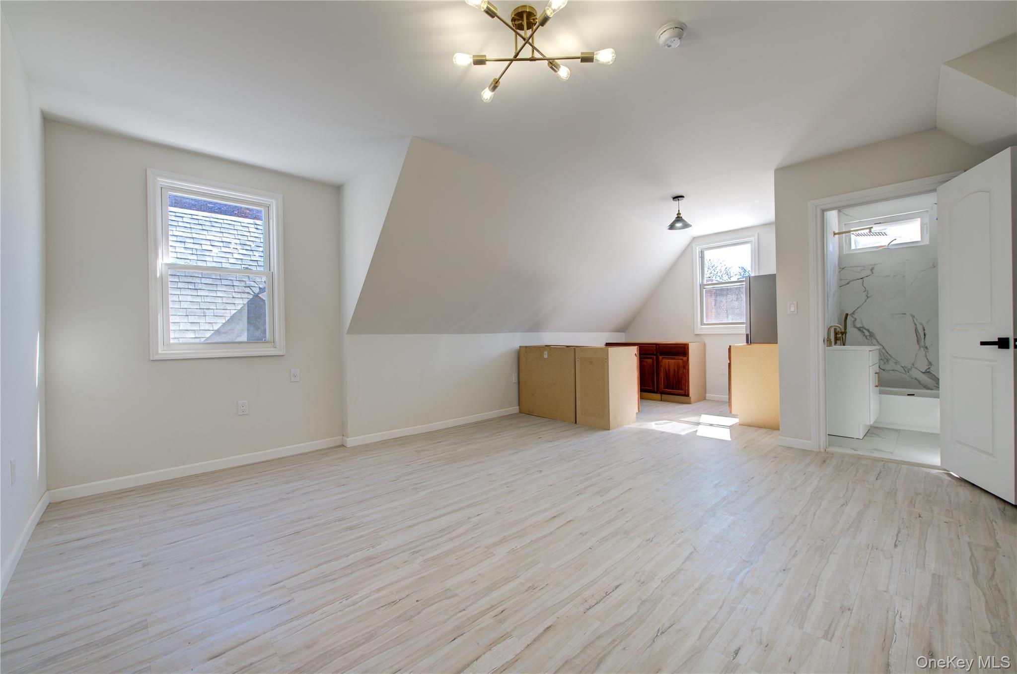 #9 photo, 330 E 198th Street, Bronx , NY 10458