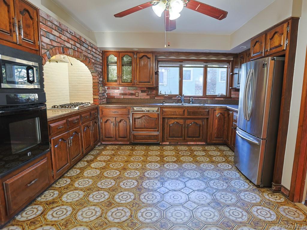 #6 photo, 113 Hooker Avenue, Poughkeepsie , NY 12601