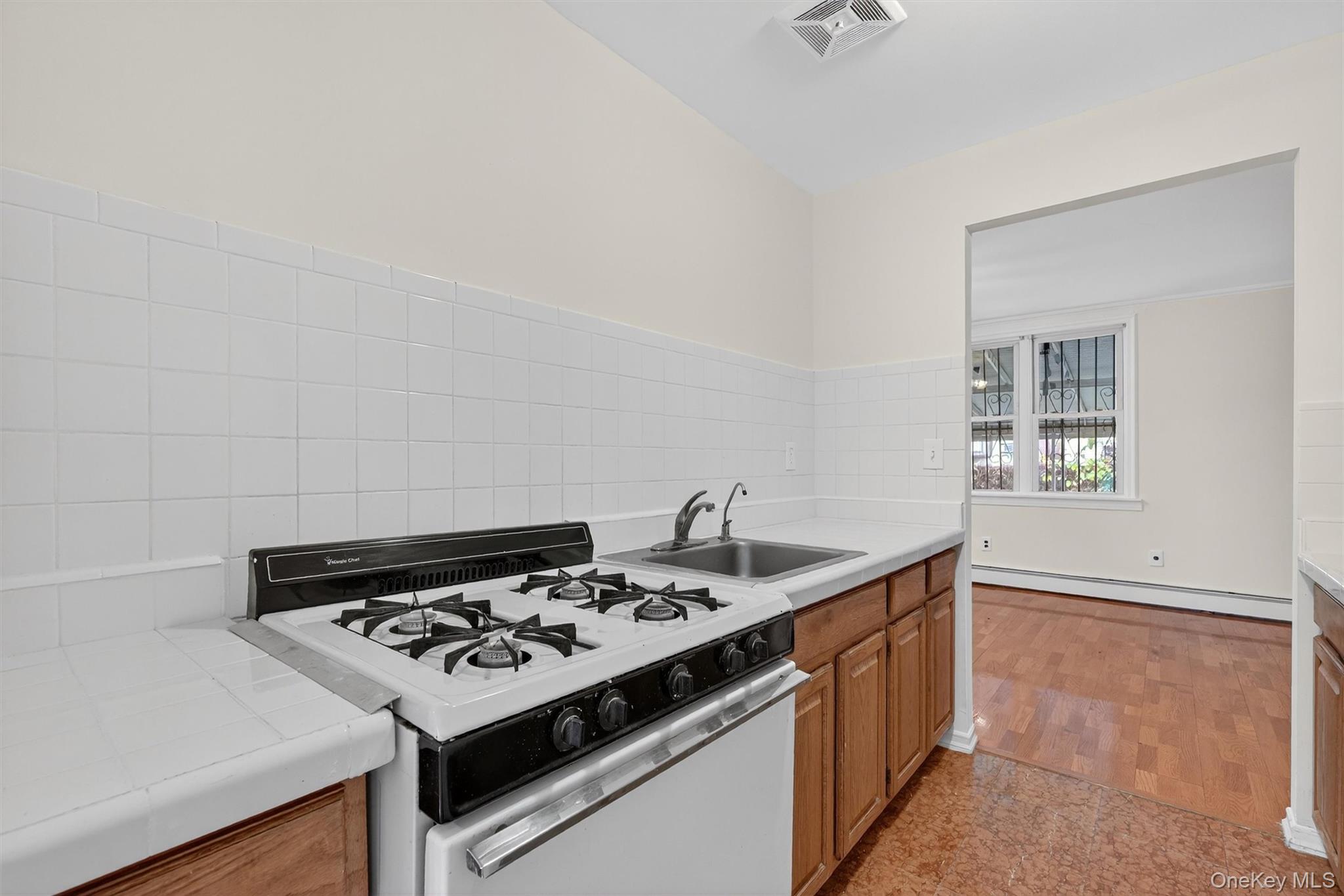 #14 photo, 1042 Fox Street, Bronx , NY 10459