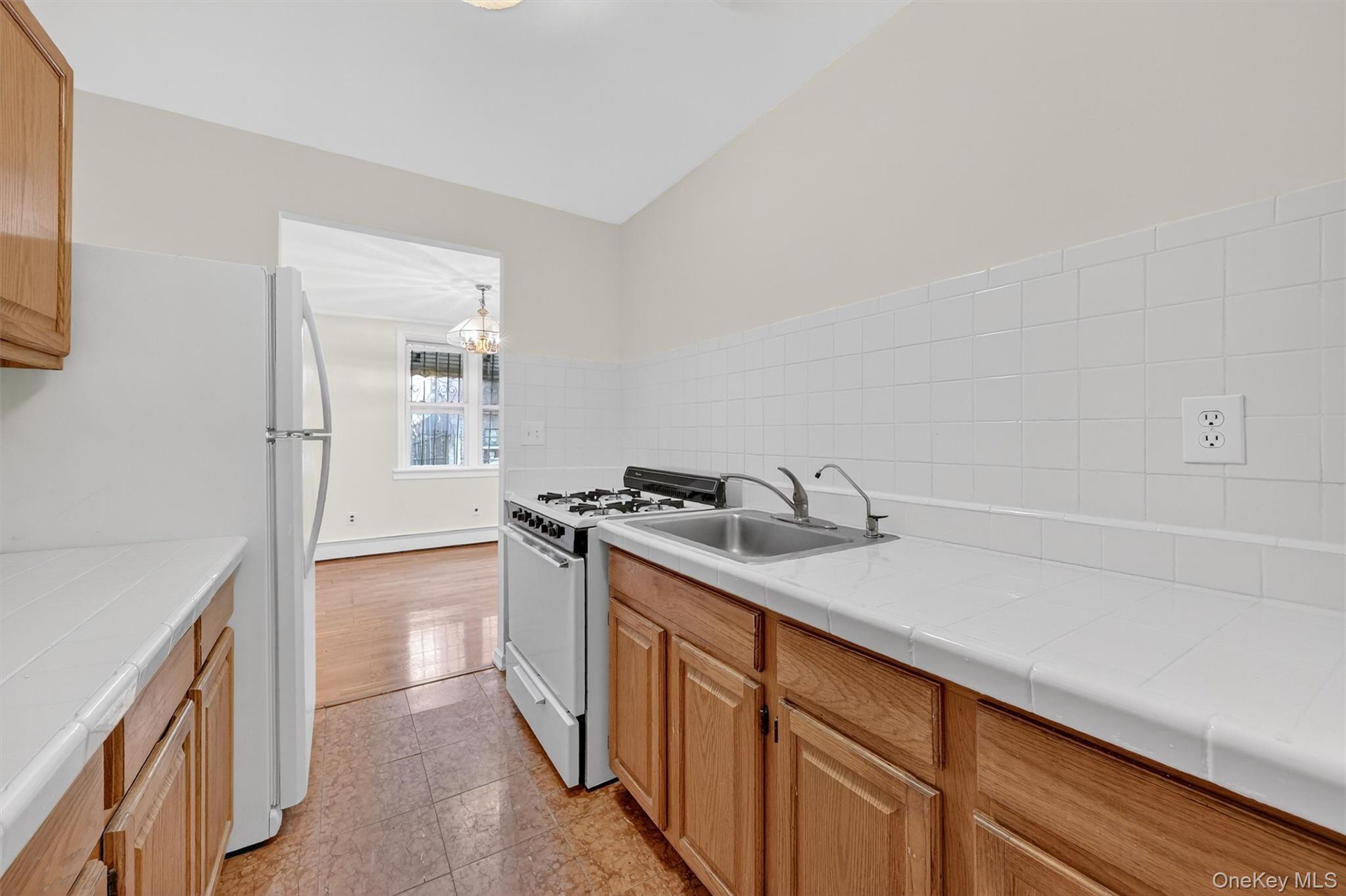 #17 photo, 1042 Fox Street, Bronx , NY 10459