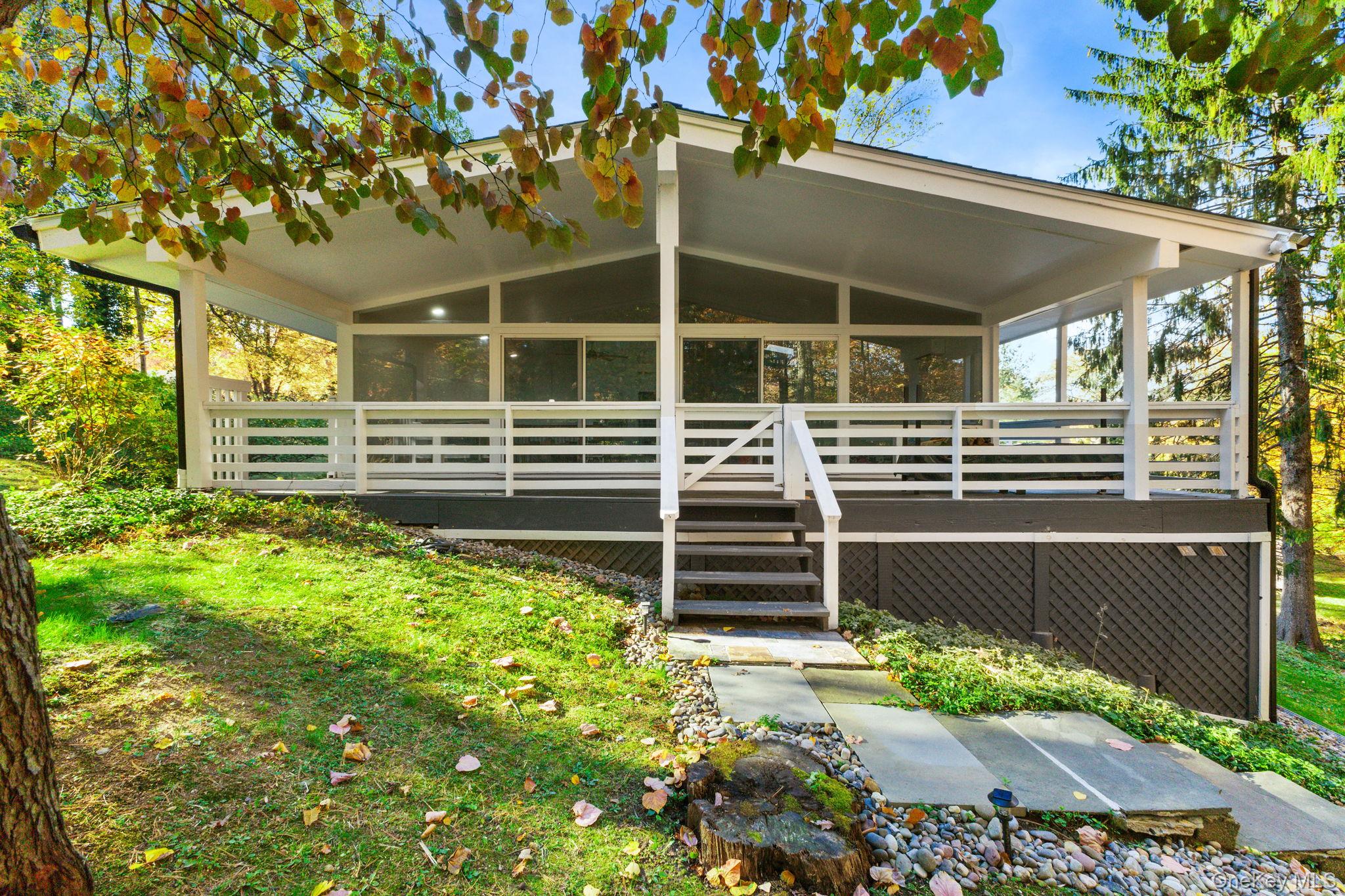 #7 photo, 153 Deerfield Lane, Pleasantville , NY 10570