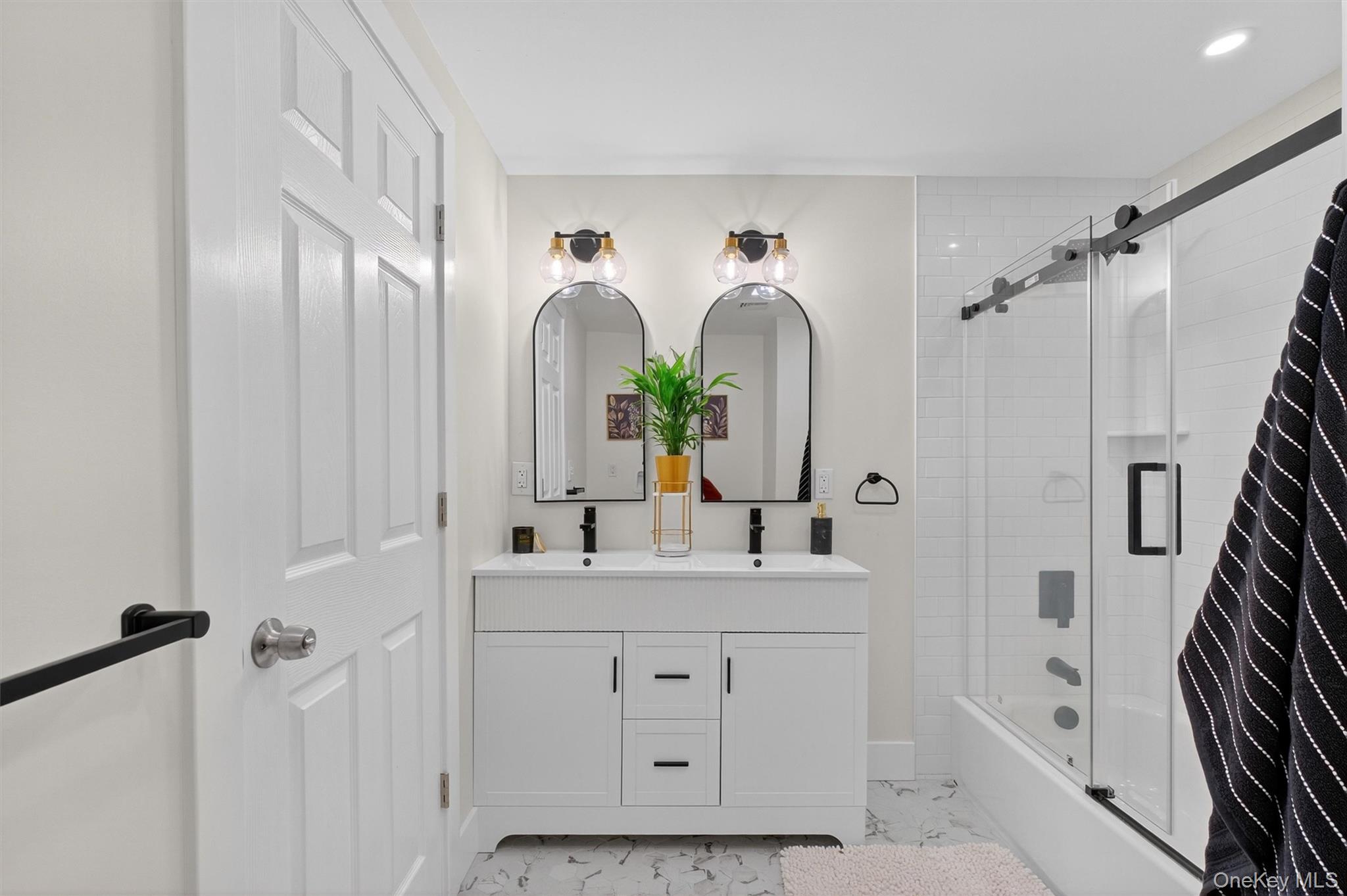 #17 photo, 86 Vassar Road, Wappingers Falls , NY 12603