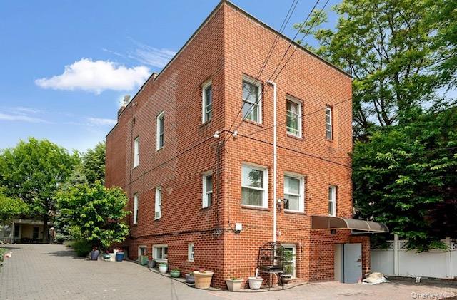 #8 photo, 31-47/49 43rd Street, Astoria , NY 11103