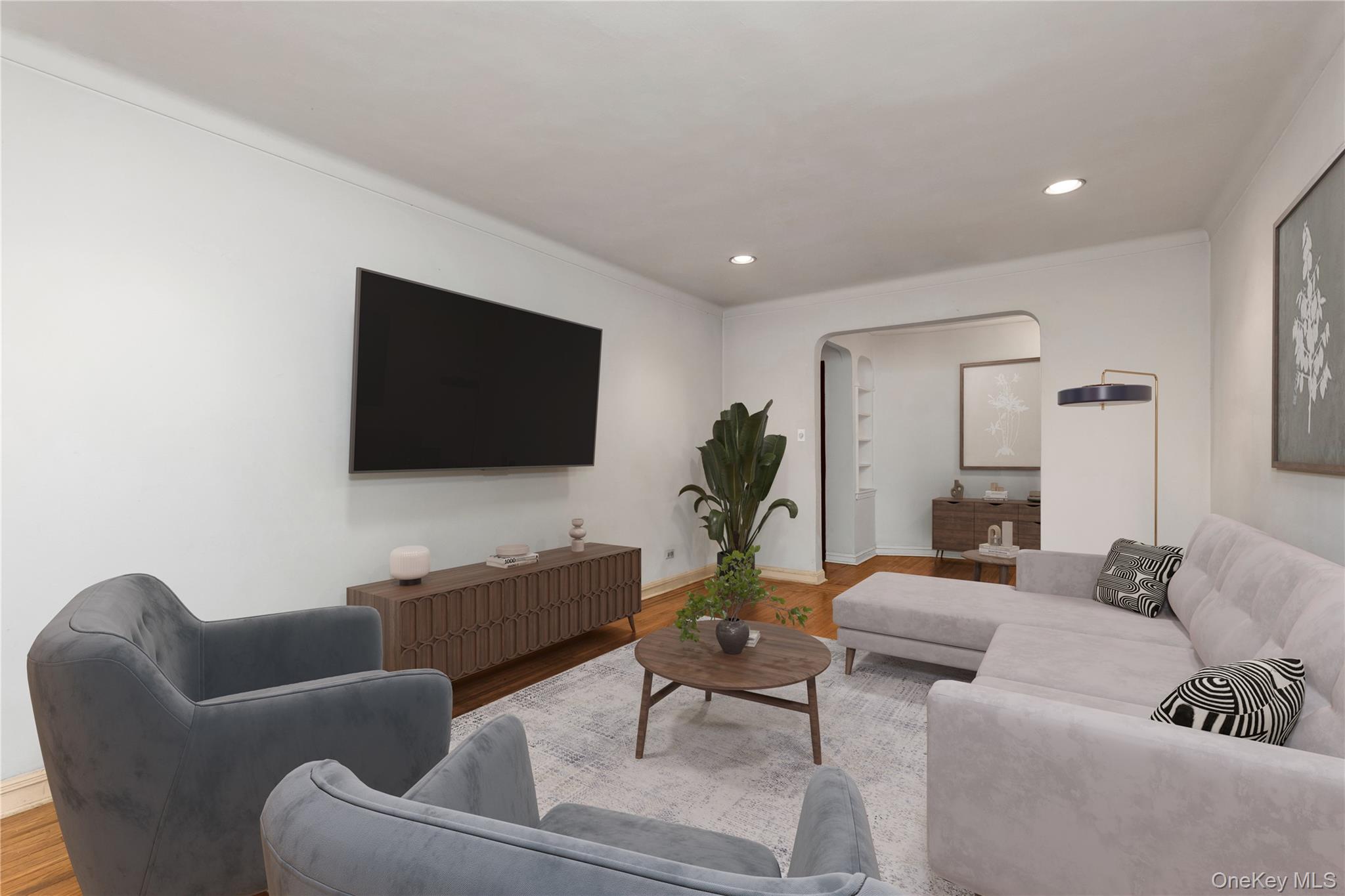 #10 photo, 76-12 35th Avenue, كوينز Jackson Heights , NY 11372