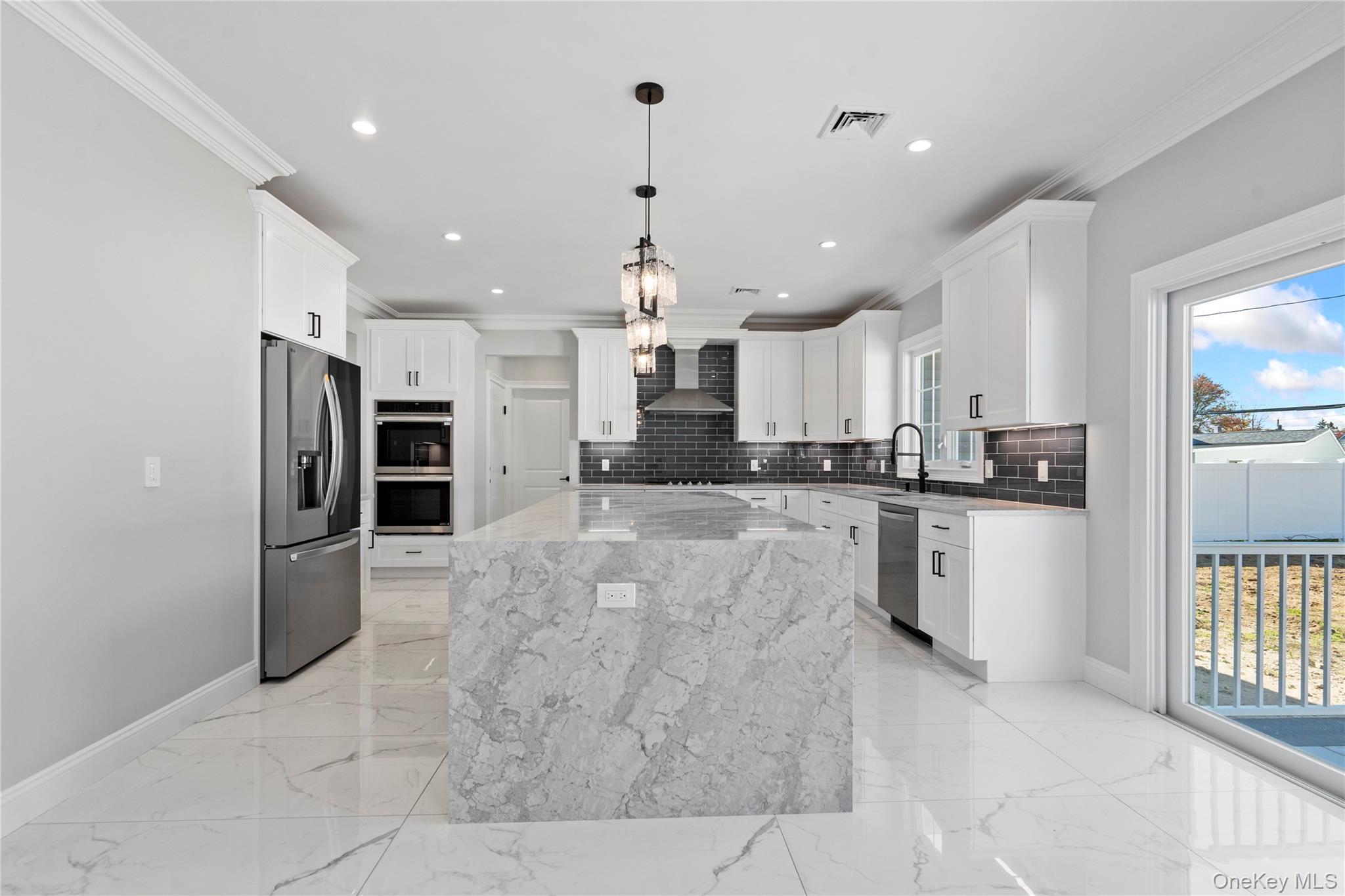 #3 photo, 30 Virginia Road, Syosset , NY 11791