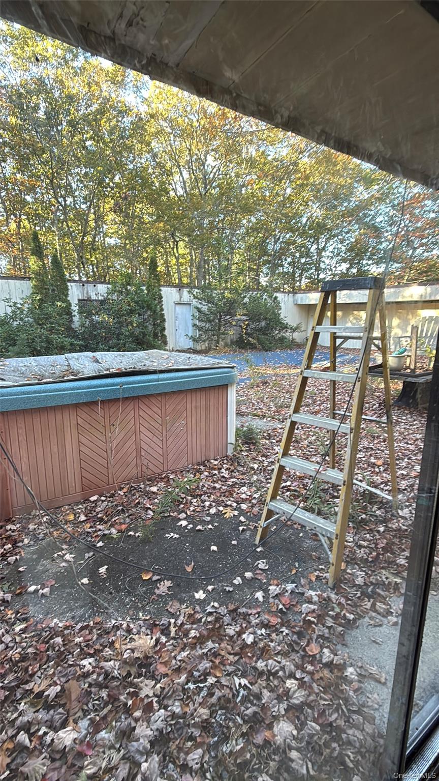 #6 photo, 23 N Quarter Road, Westhampton , NY 11977