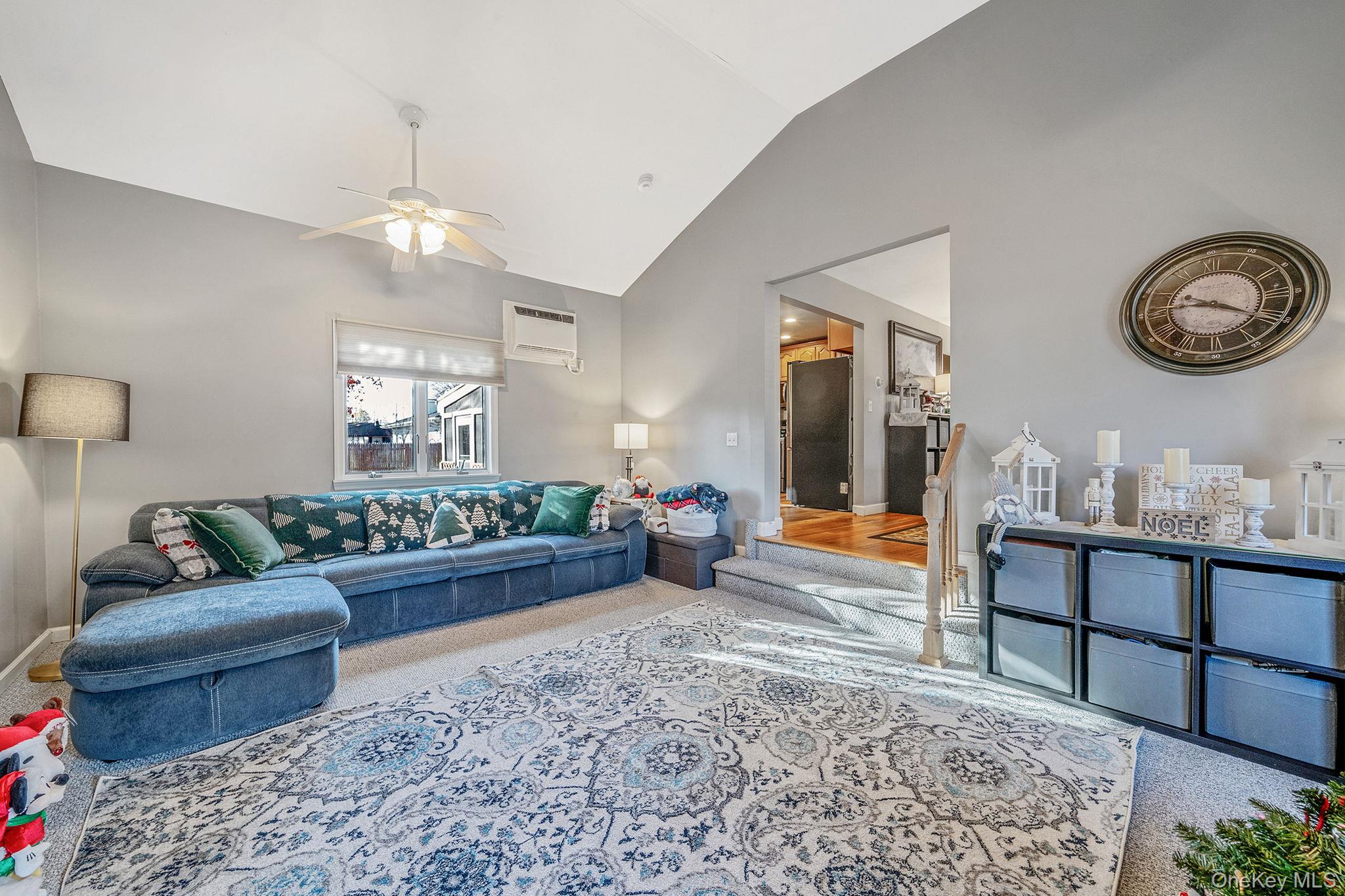 #3 photo, 32 Rockledge Drive, Shirley , NY 11967