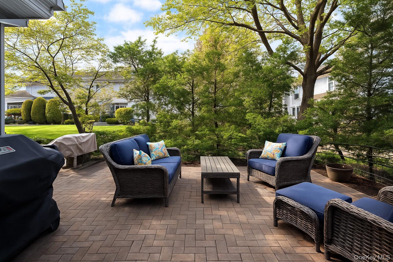 #14 photo, 445 Bardini Drive, Melville , NY 11747