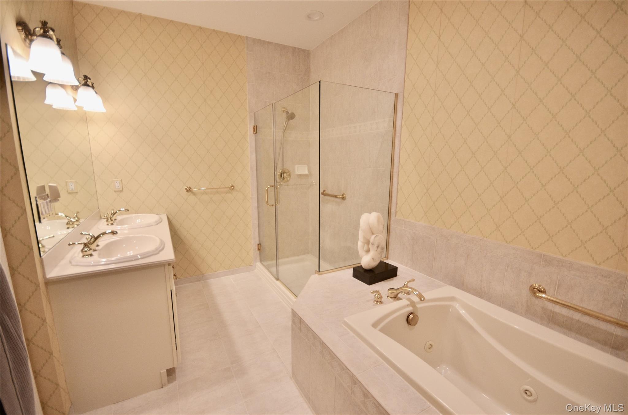 #9 photo, 445 Bardini Drive, Melville , NY 11747