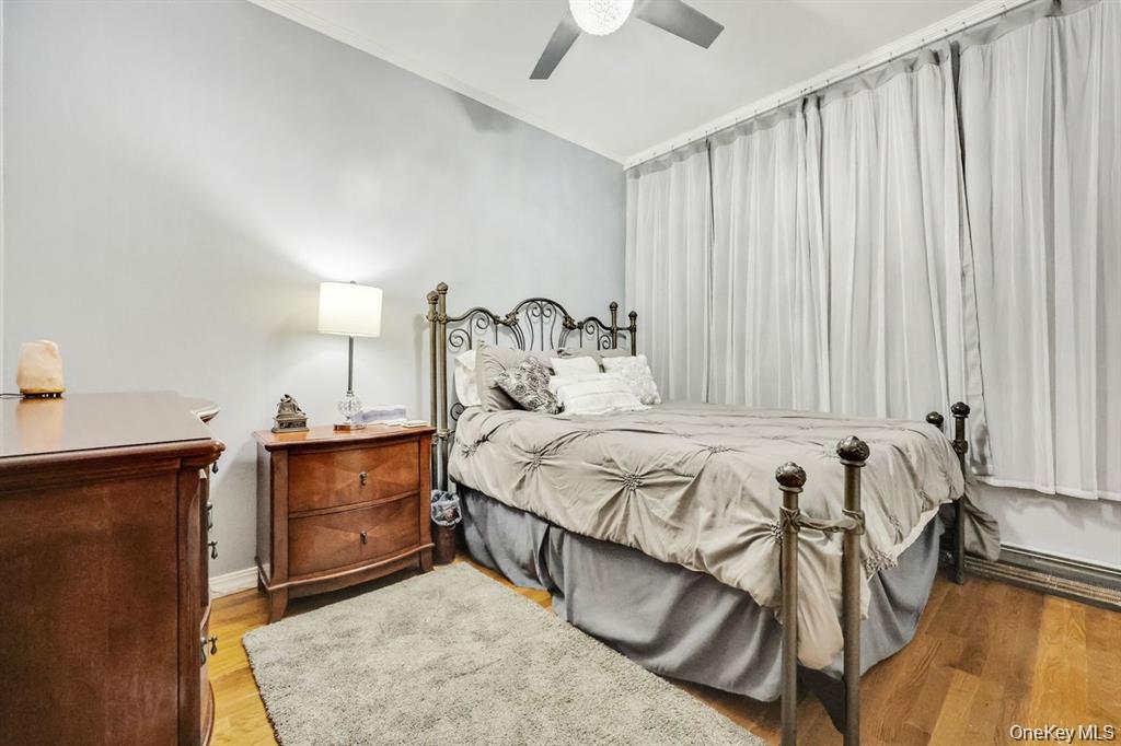 #20 photo, 17 Oxford Street, Malverne , NY 11565