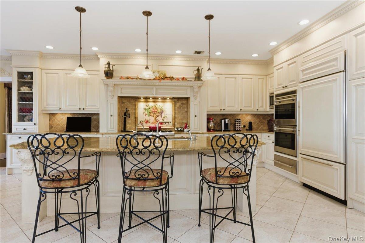 #10 photo, 165 Peninsula Drive, Babylon , NY 11702