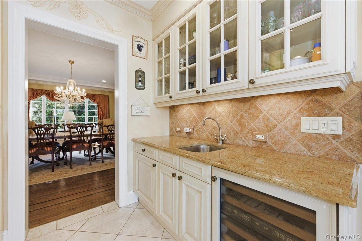 #14 photo, 165 Peninsula Drive, Babylon , NY 11702