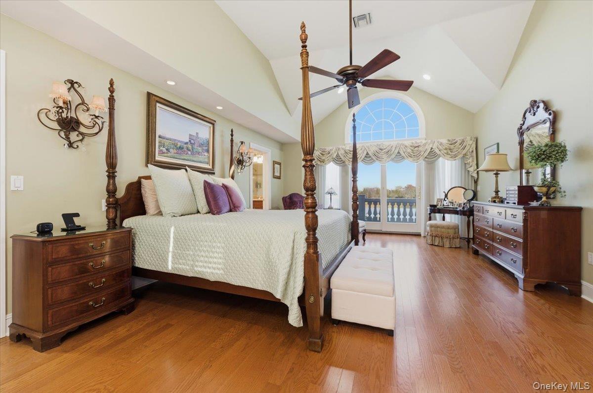 #17 photo, 165 Peninsula Drive, Babylon , NY 11702