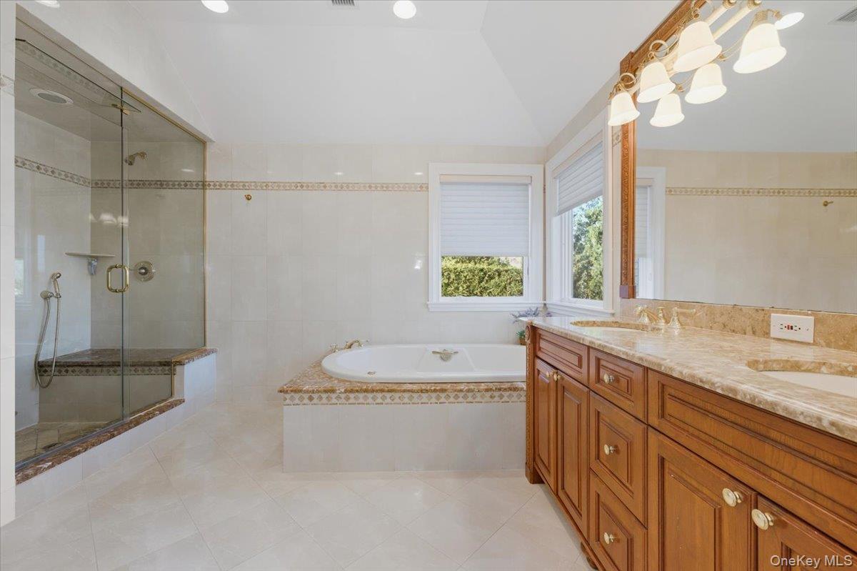 #19 photo, 165 Peninsula Drive, Babylon , NY 11702