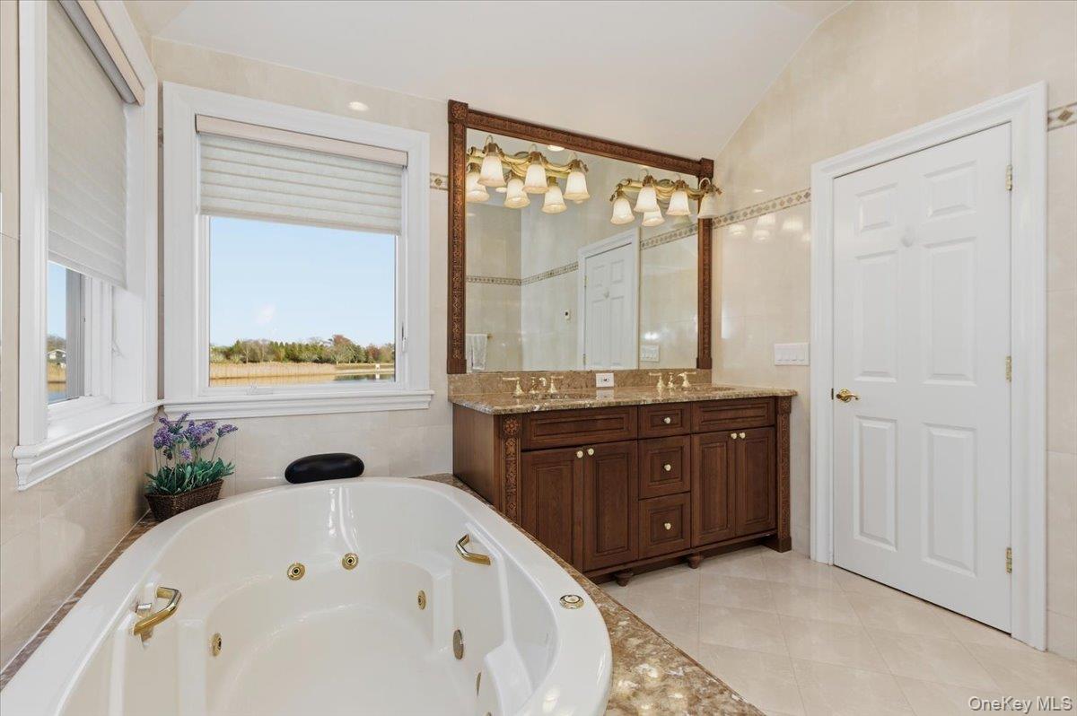 #20 photo, 165 Peninsula Drive, Babylon , NY 11702