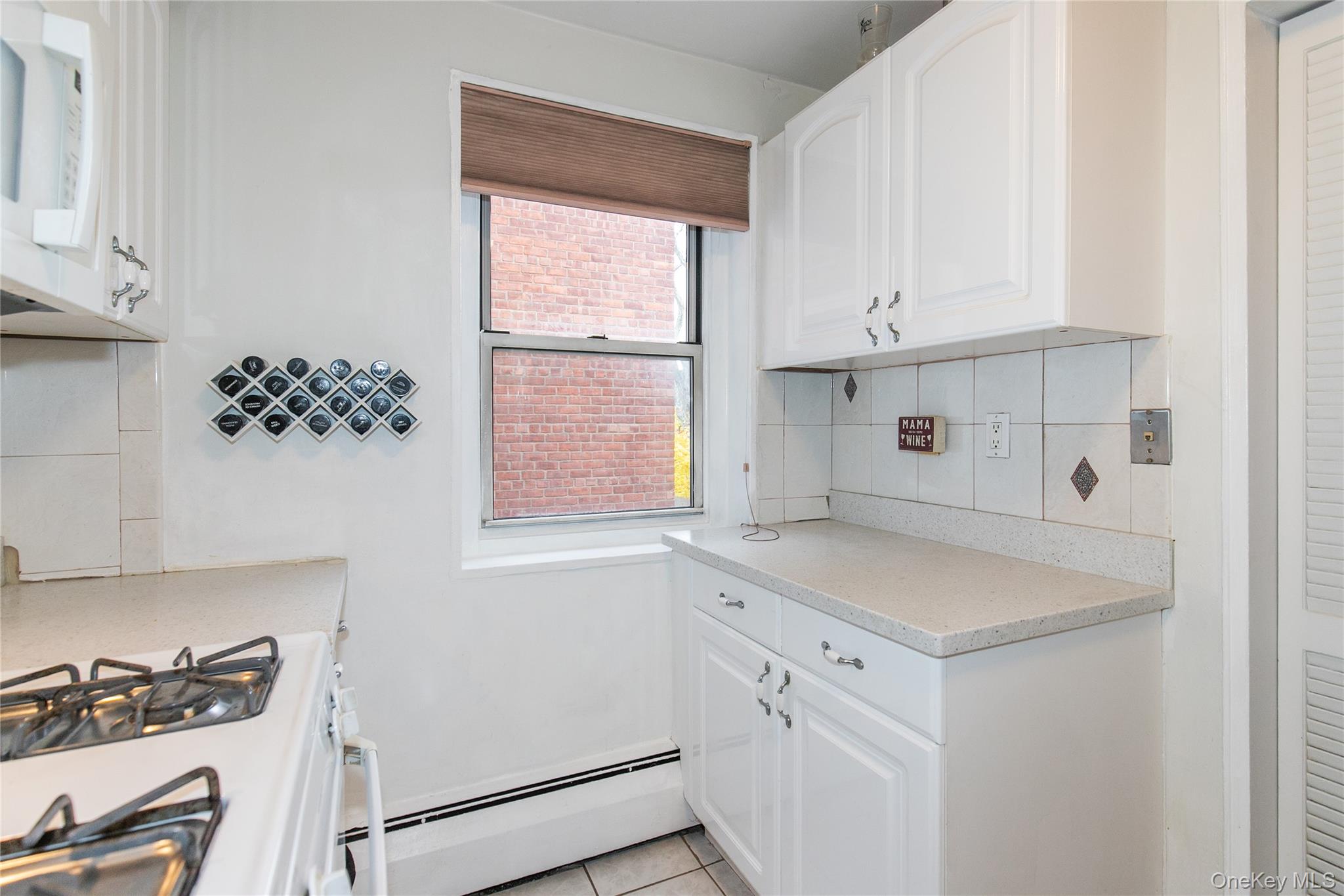 #15 photo, 45 HILLPARK Avenue, Great Neck , NY 11021