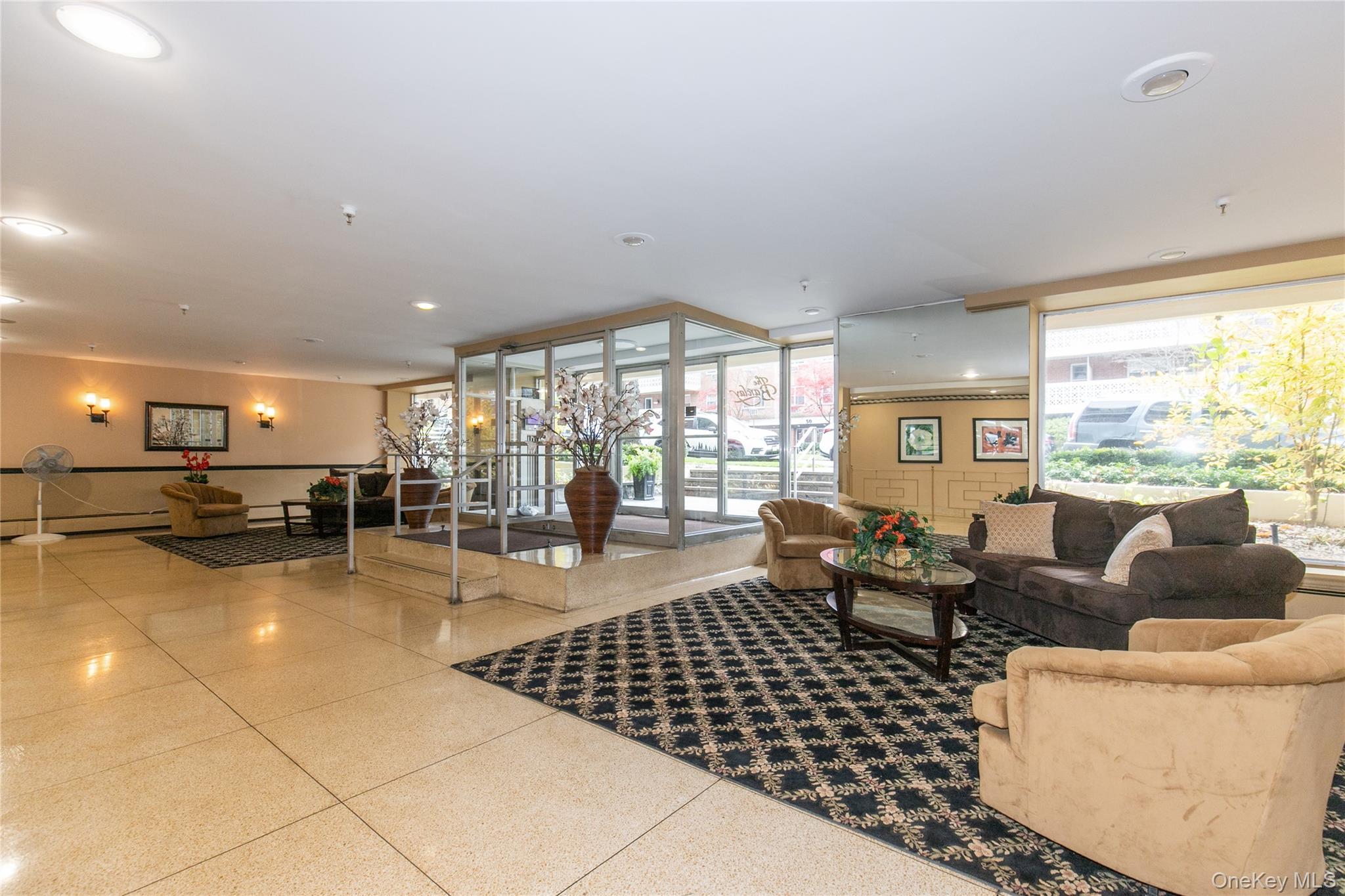 #3 photo, 45 HILLPARK Avenue, Great Neck , NY 11021