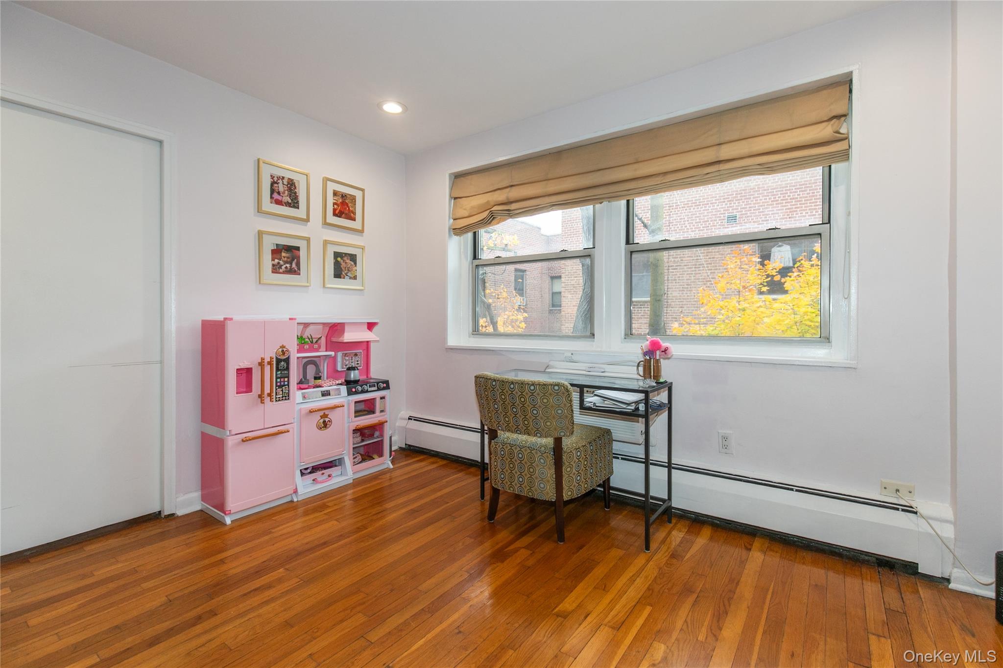 #8 photo, 45 HILLPARK Avenue, Great Neck , NY 11021