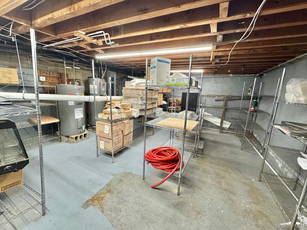 #19 photo, 3925 Merrick Road, Seaford , NY 11783