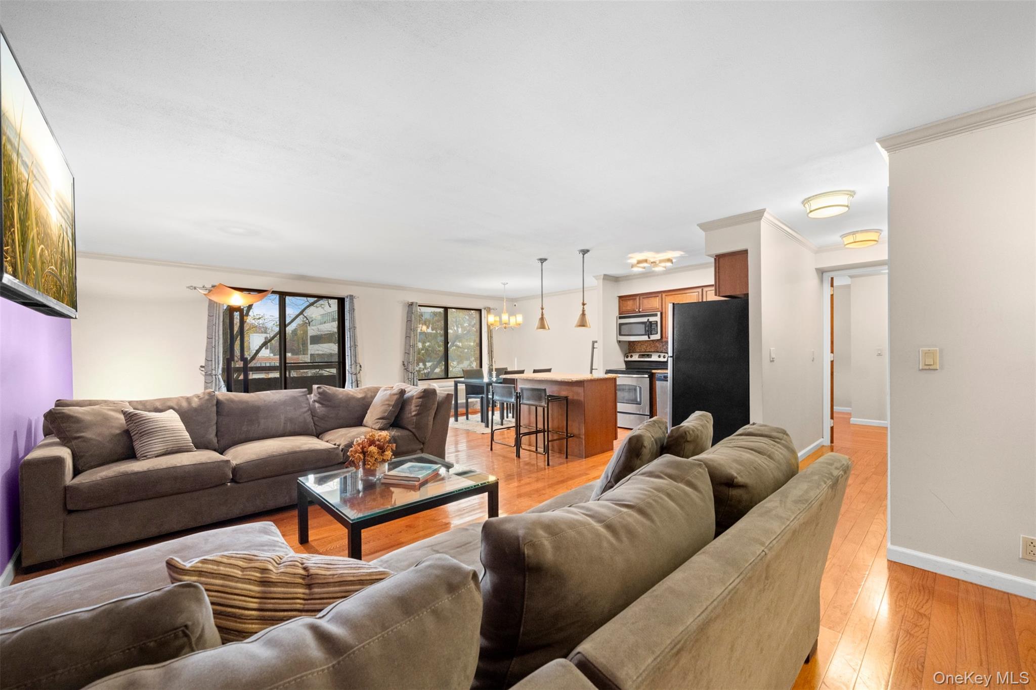 #10 photo, 141 Great Neck Road, Great Neck , NY 11021